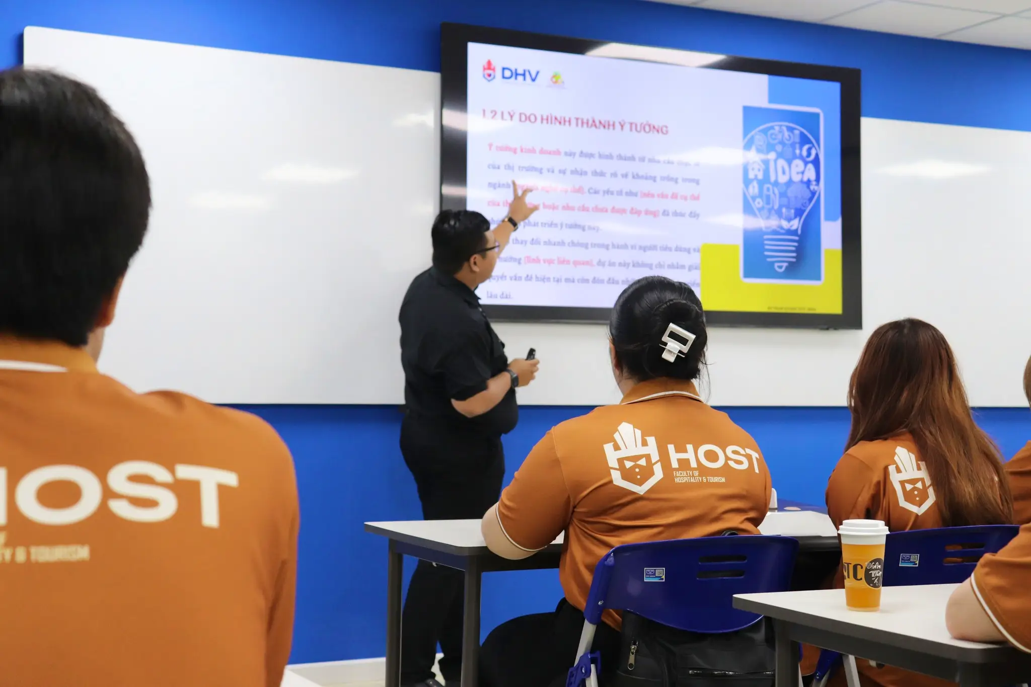 DHV - Trường Đại Học Hùng Vương TPHCM