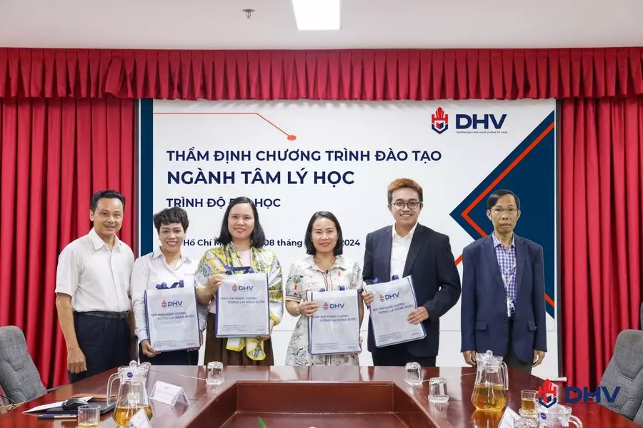 DHV - Trường Đại Học Hùng Vương TPHCM