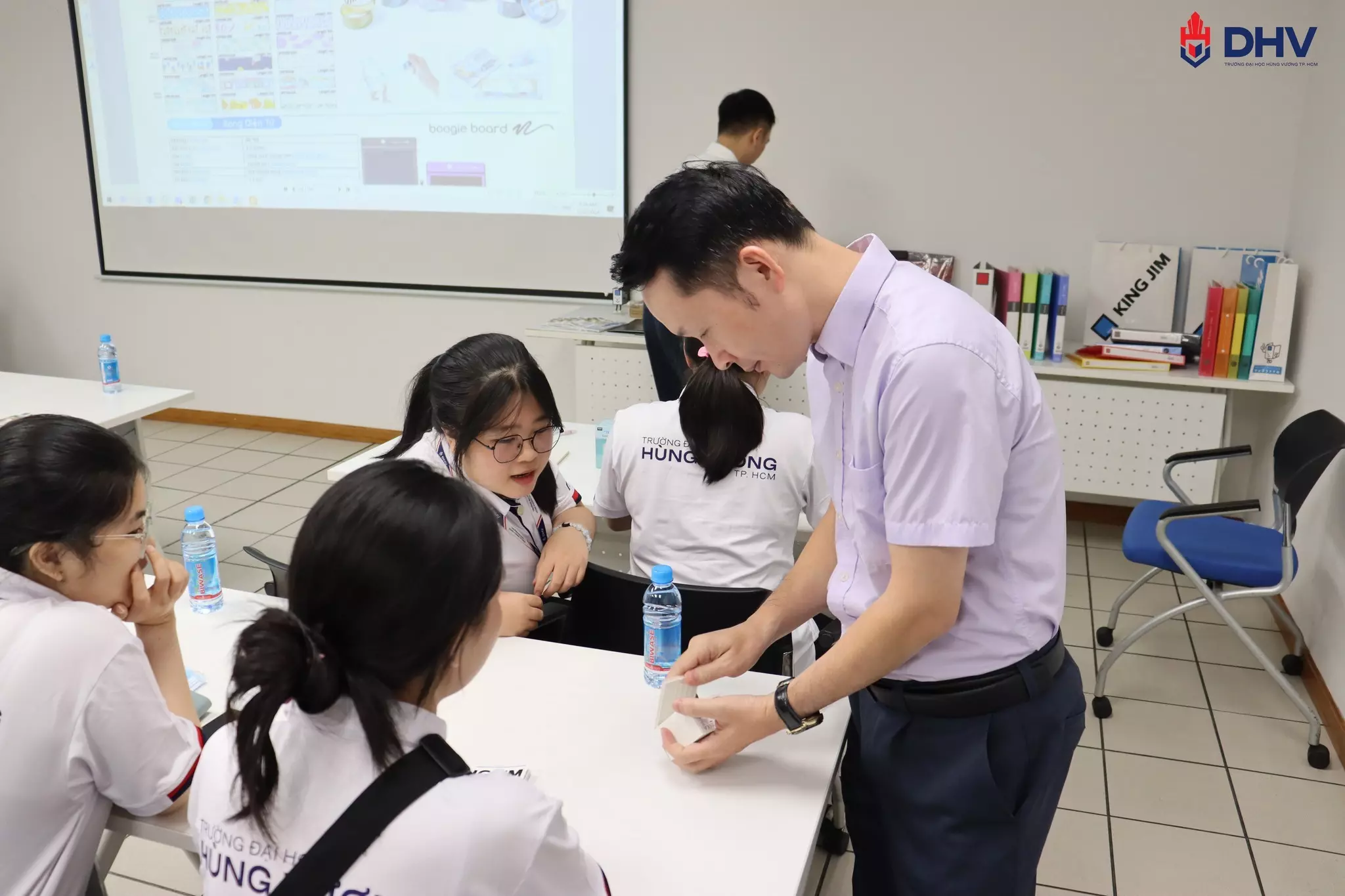 DHV - Trường Đại Học Hùng Vương TPHCM