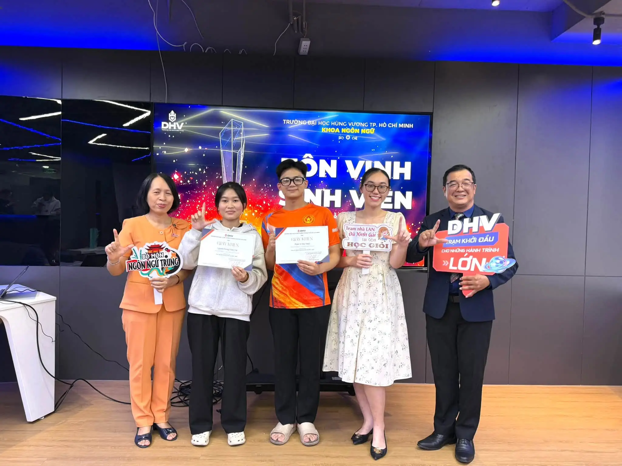 DHV - Trường Đại Học Hùng Vương TPHCM