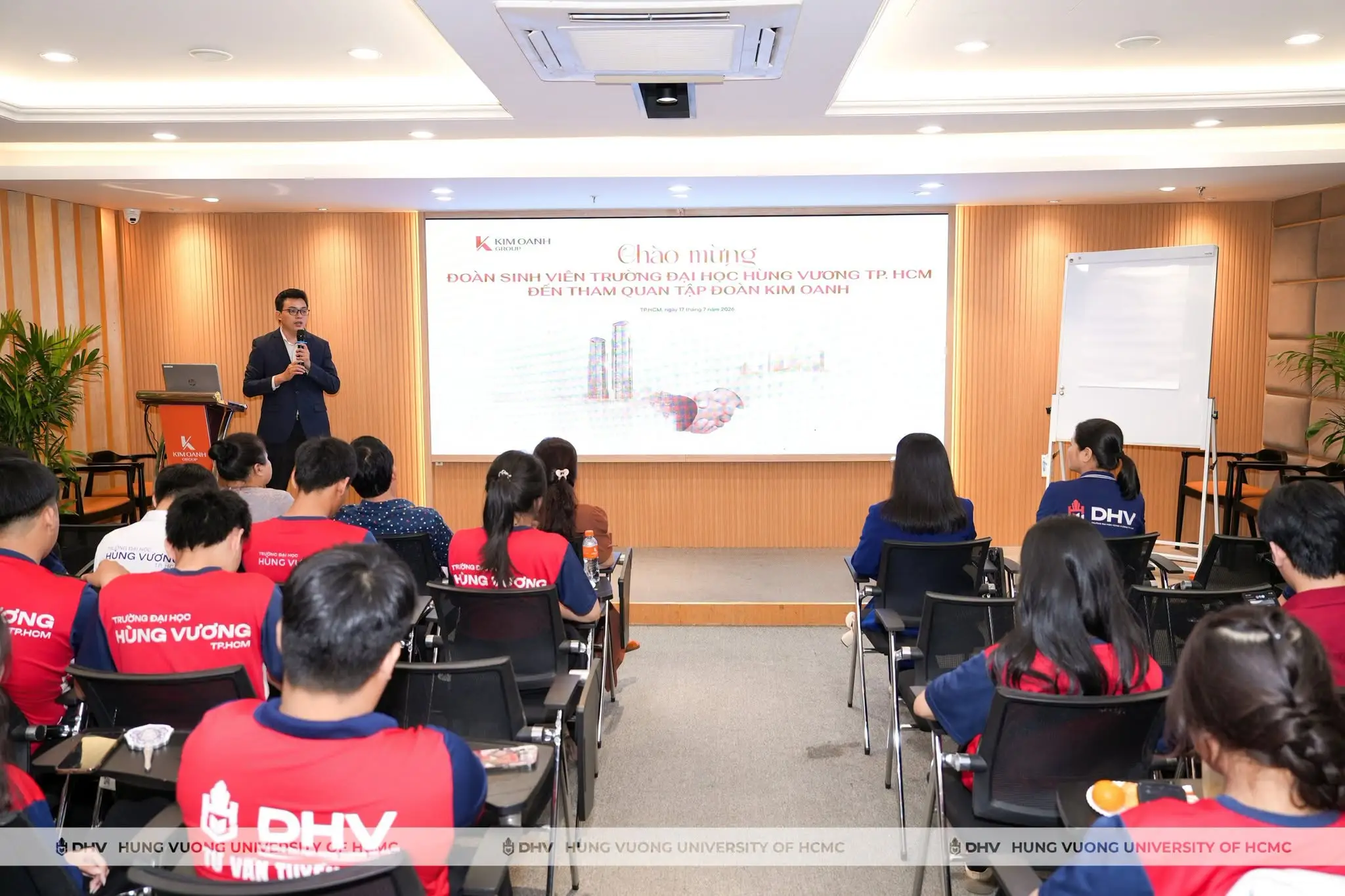 DHV - Trường Đại Học Hùng Vương TPHCM