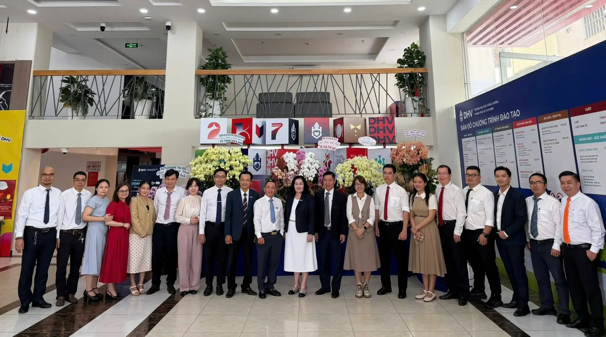 DHV - Trường Đại Học Hùng Vương TPHCM