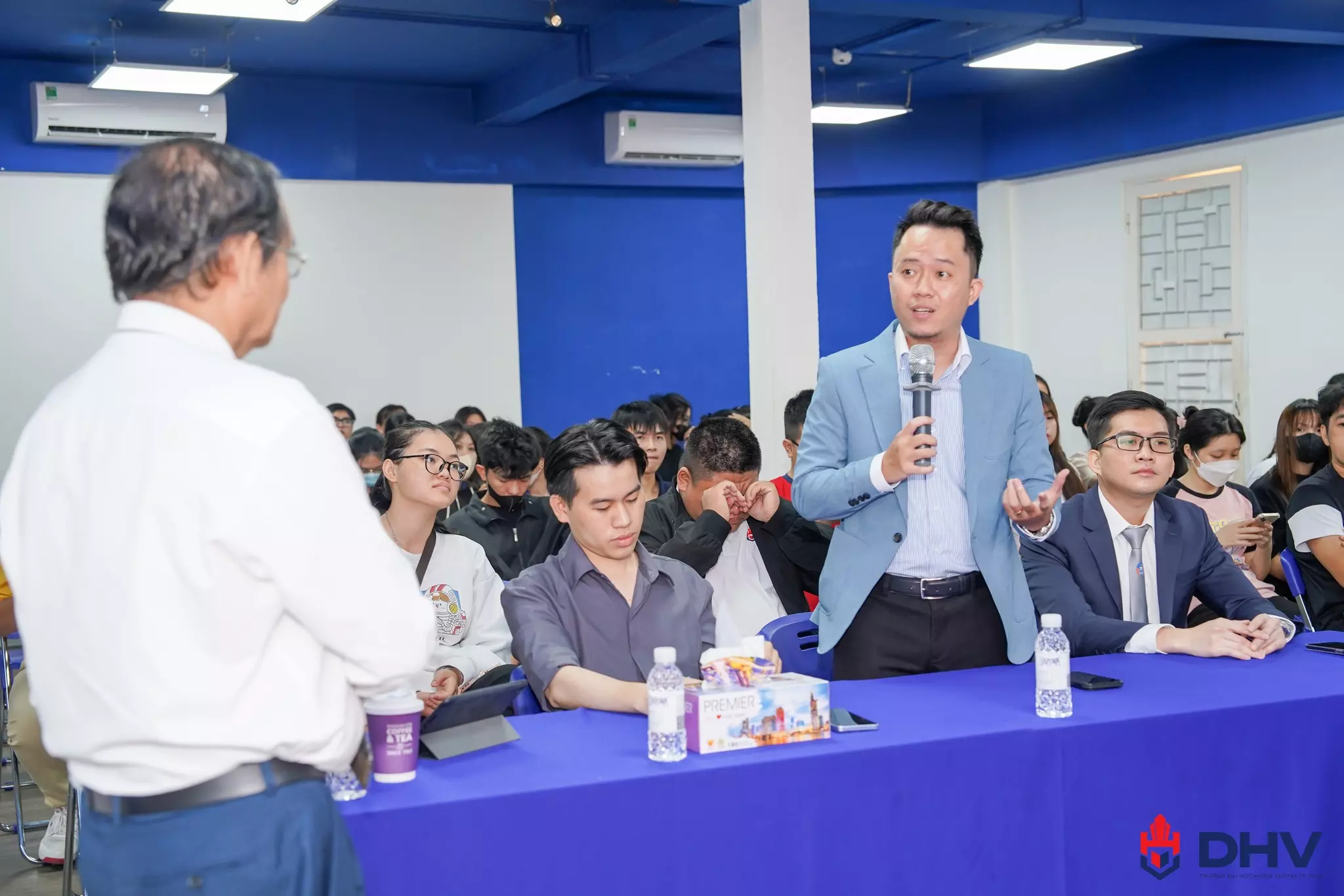 DHV - Trường Đại Học Hùng Vương TPHCM