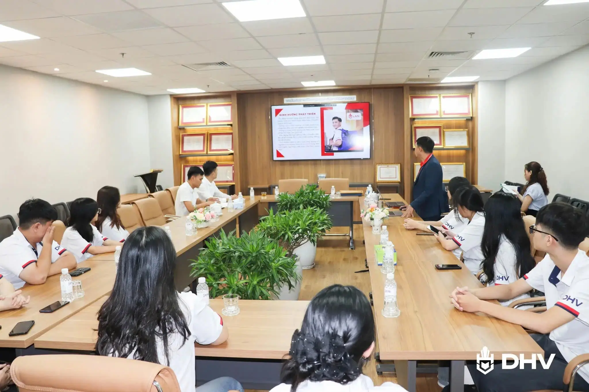 DHV - Trường Đại Học Hùng Vương TPHCM