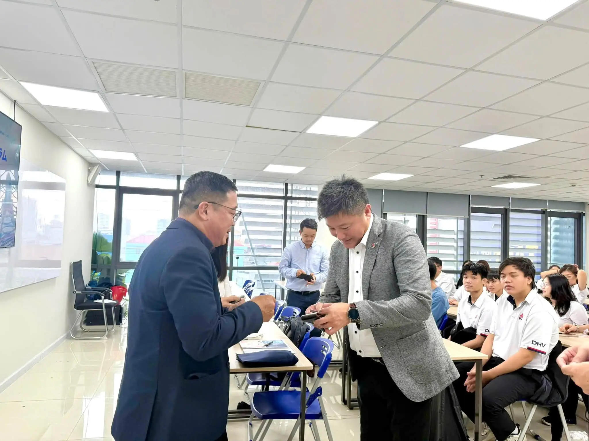 DHV - Trường Đại Học Hùng Vương TPHCM