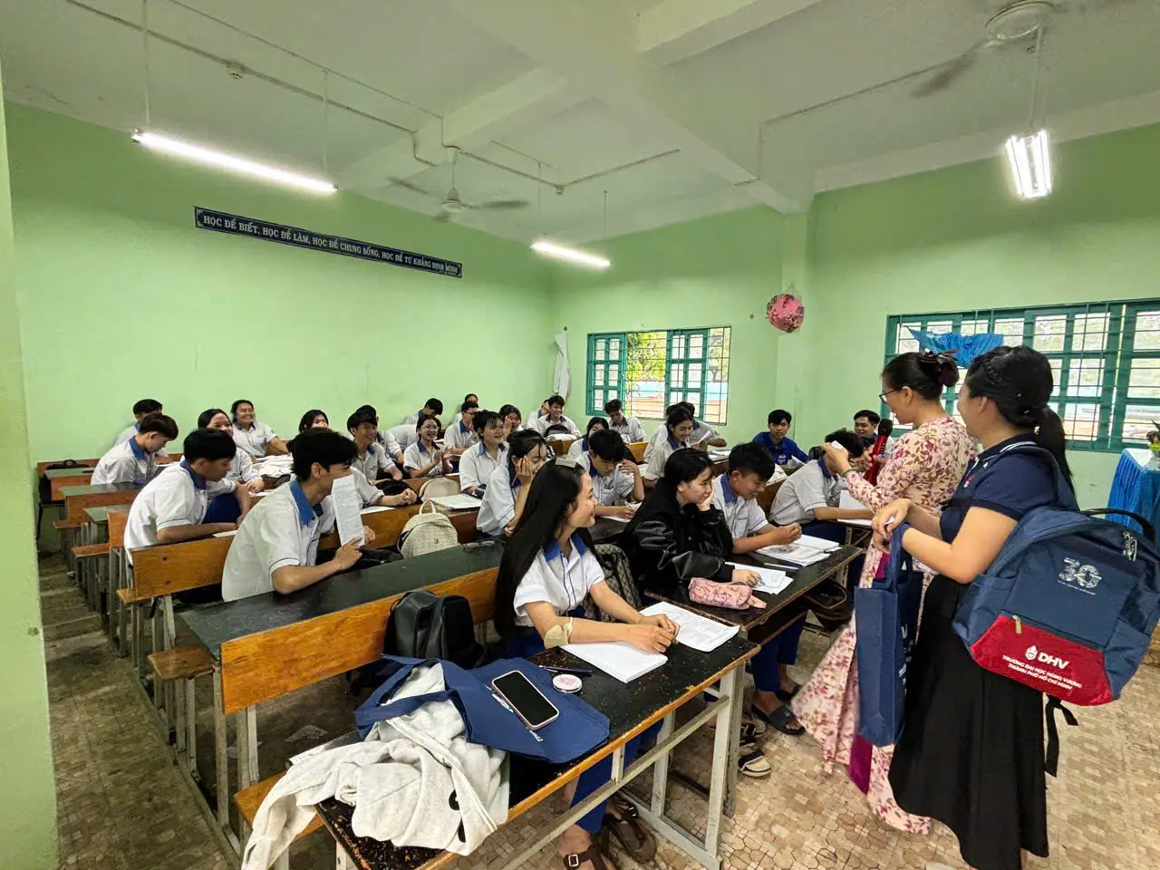 DHV - Trường Đại Học Hùng Vương TPHCM