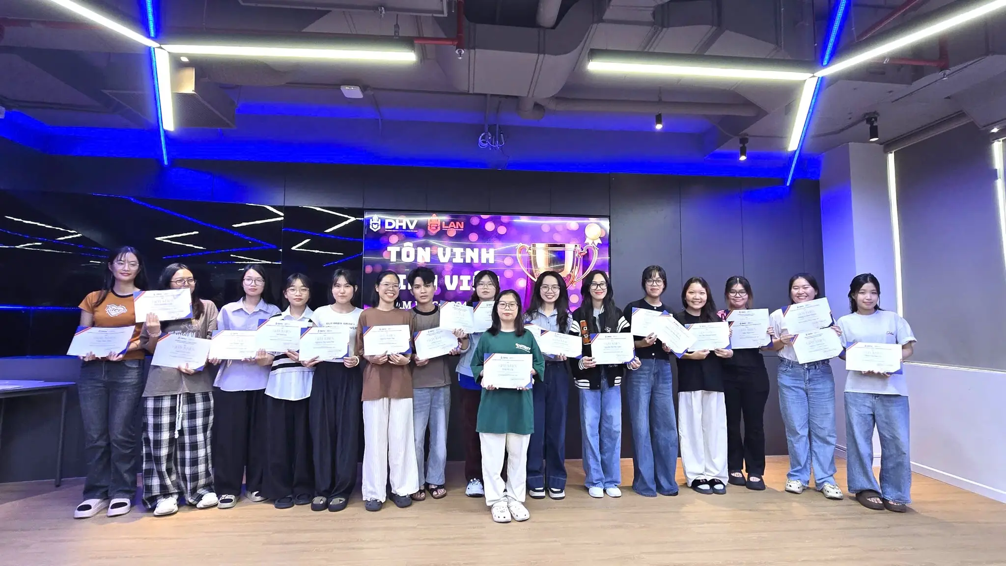 DHV - Trường Đại Học Hùng Vương TPHCM