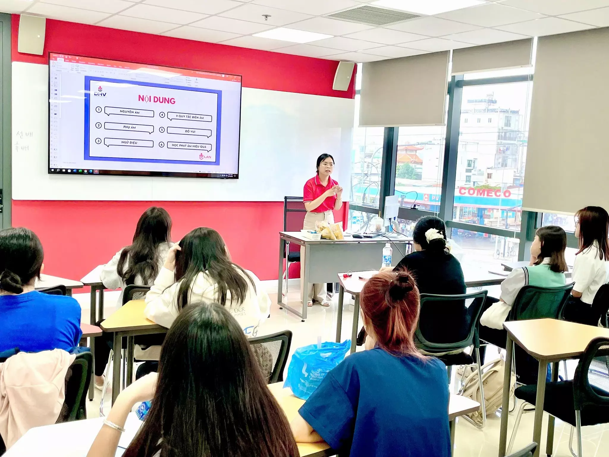 DHV - Trường Đại Học Hùng Vương TPHCM