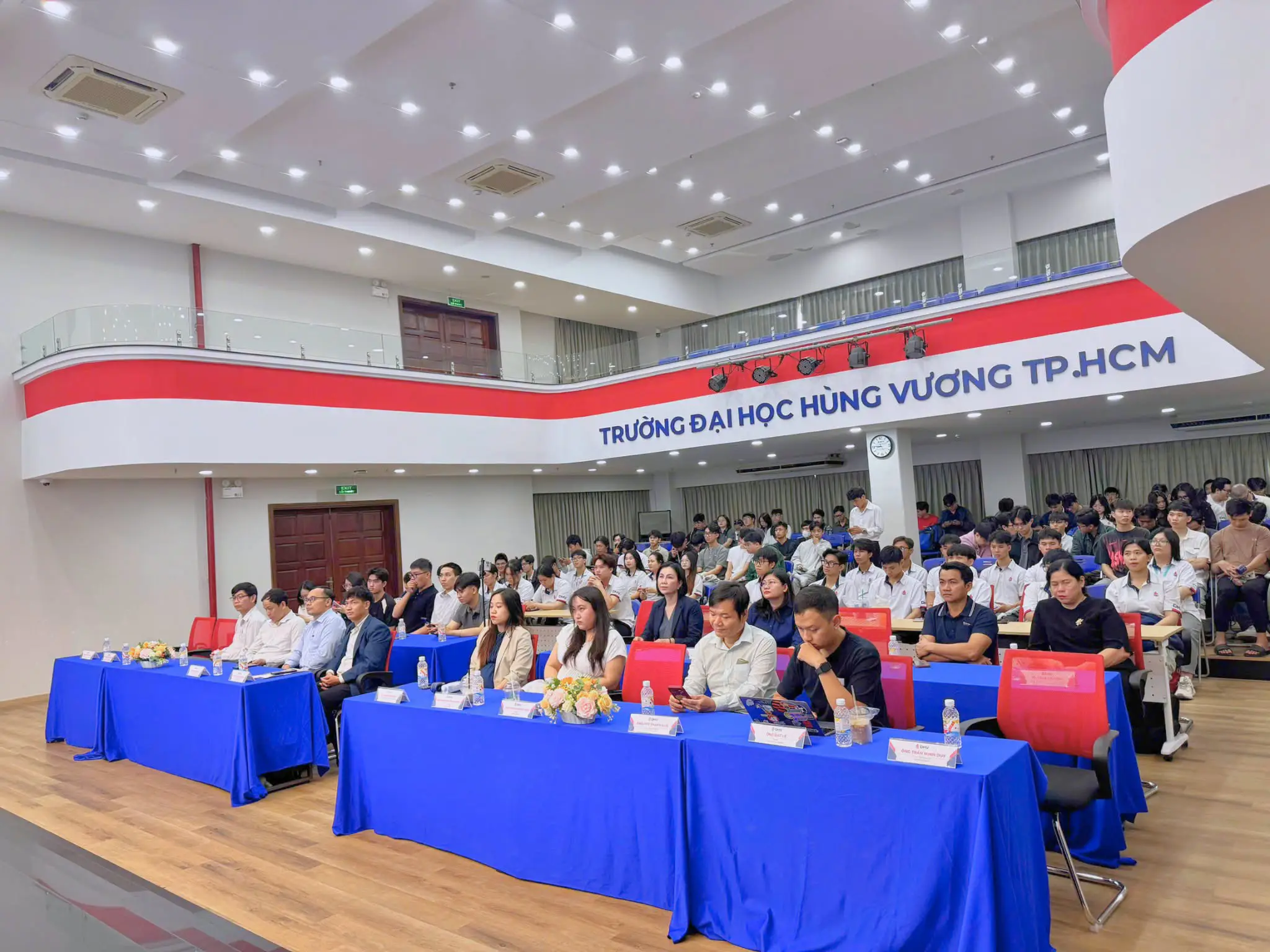 DHV - Trường Đại Học Hùng Vương TPHCM