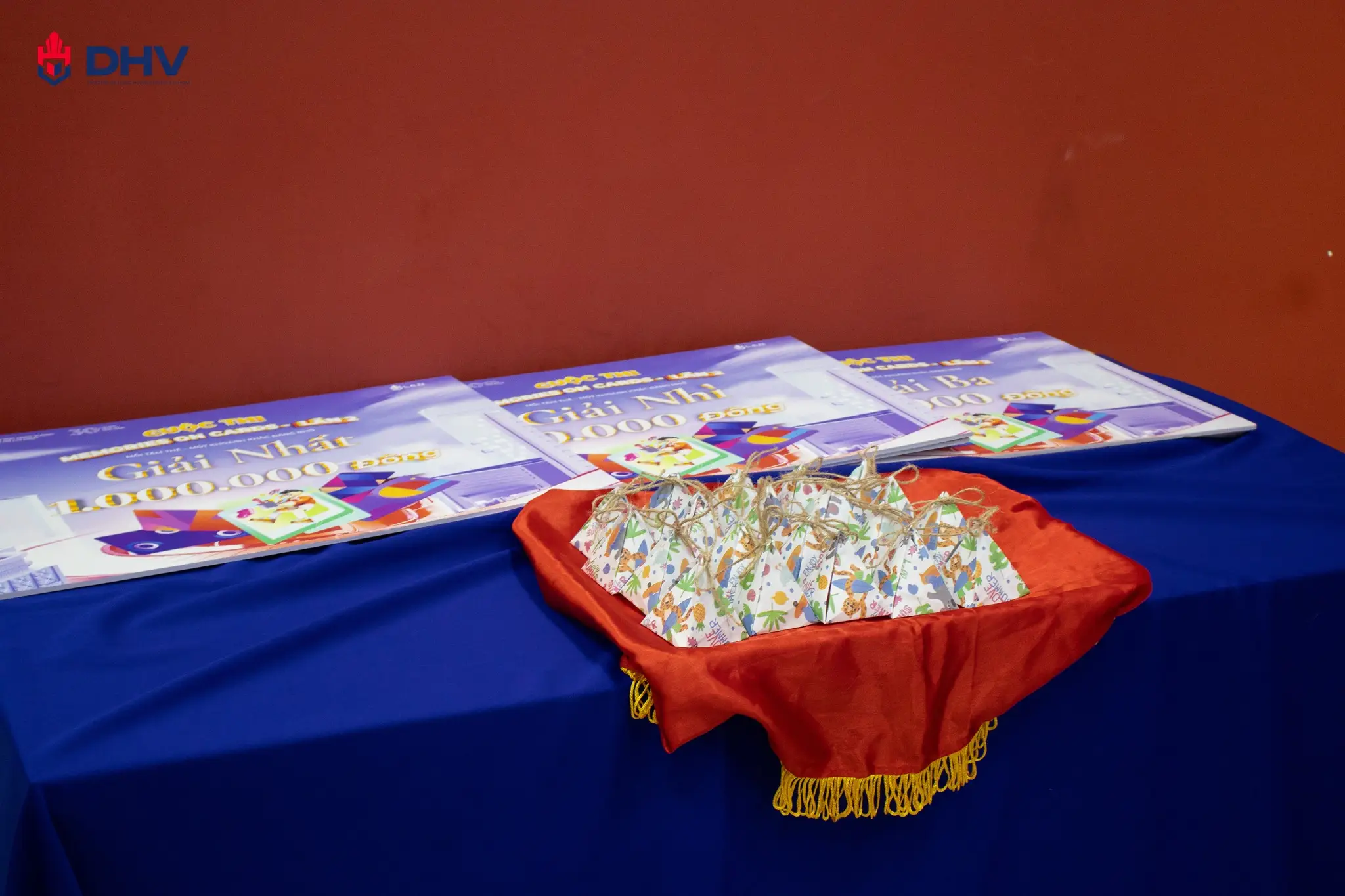 DHV - Trường Đại Học Hùng Vương TPHCM