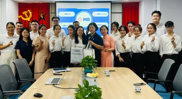 DHV - Trường Đại Học Hùng Vương TPHCM