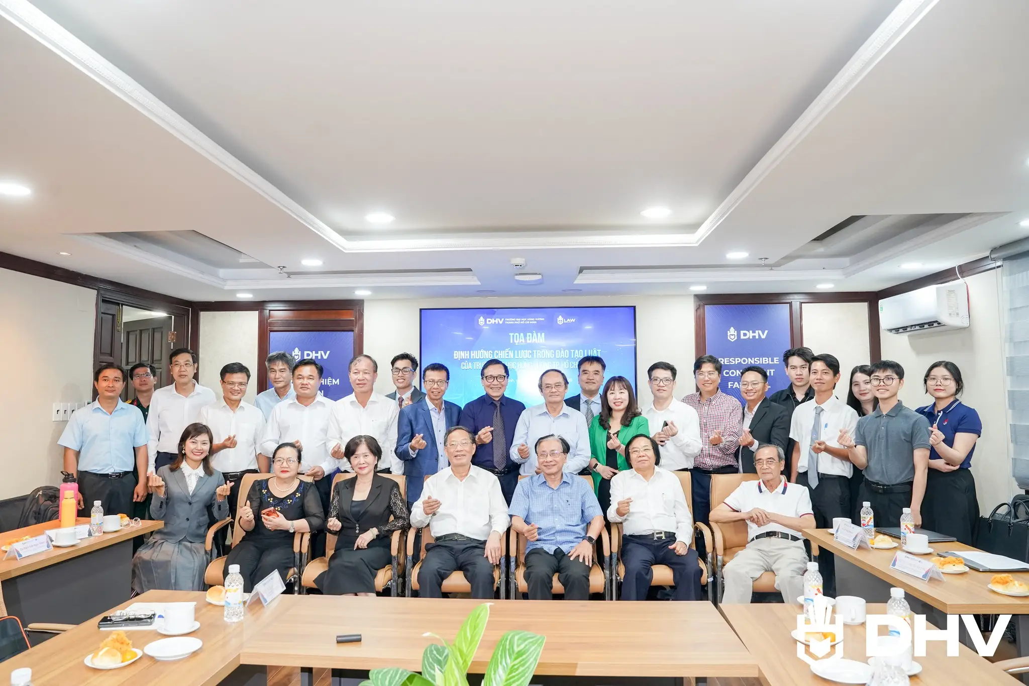 DHV - Trường Đại Học Hùng Vương TPHCM