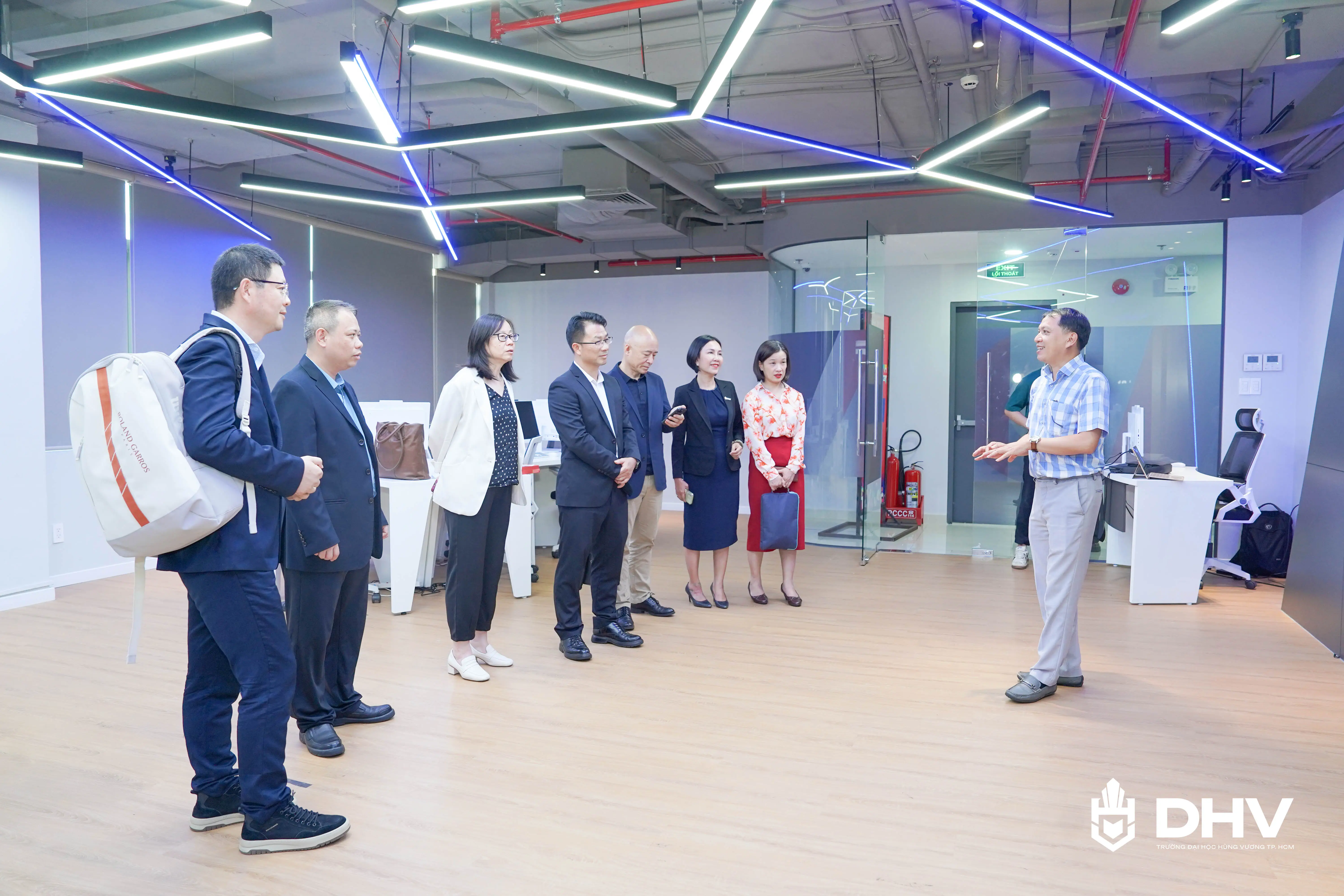 DHV - Trường Đại Học Hùng Vương TPHCM