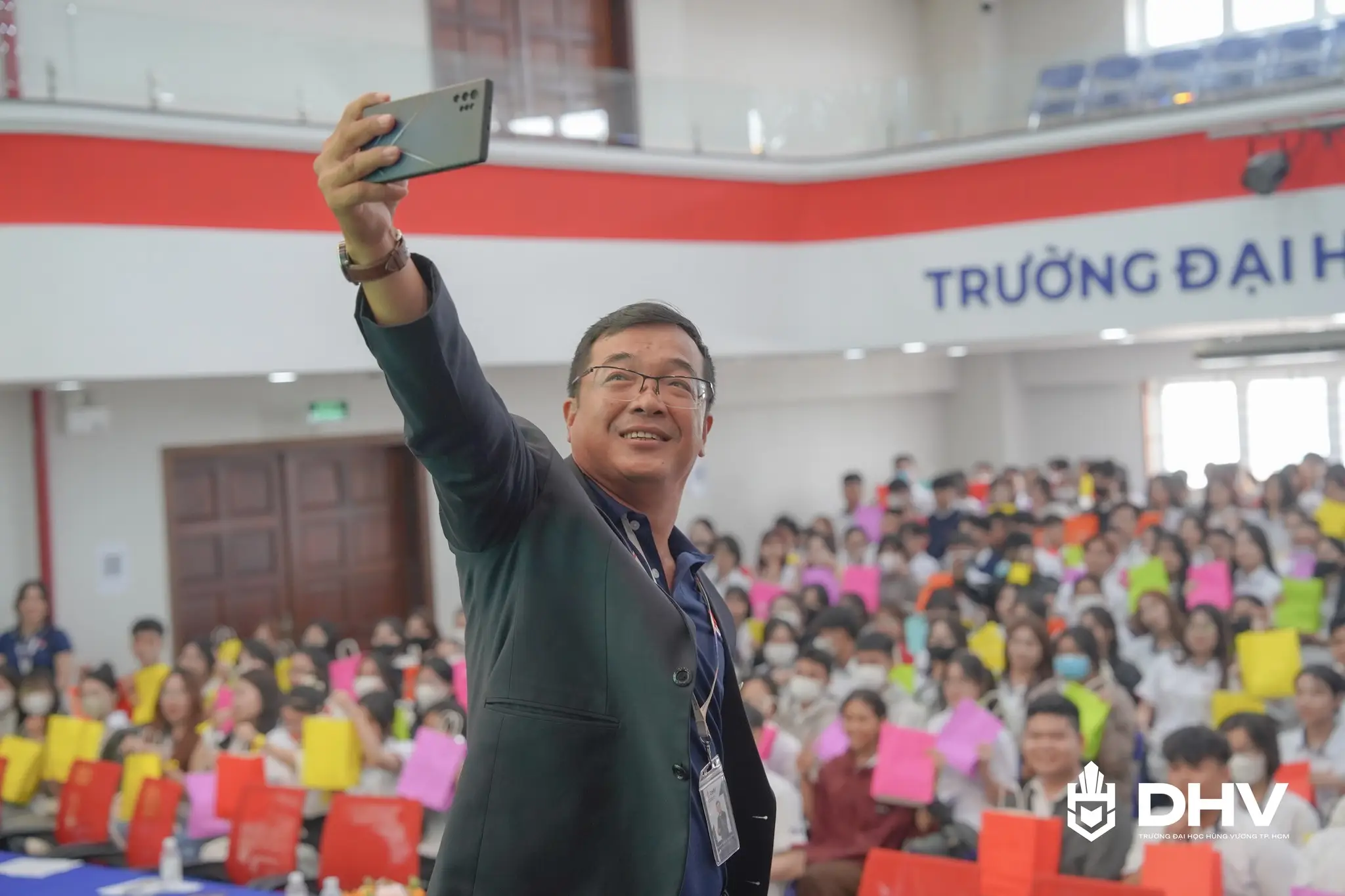 DHV - Trường Đại Học Hùng Vương TPHCM