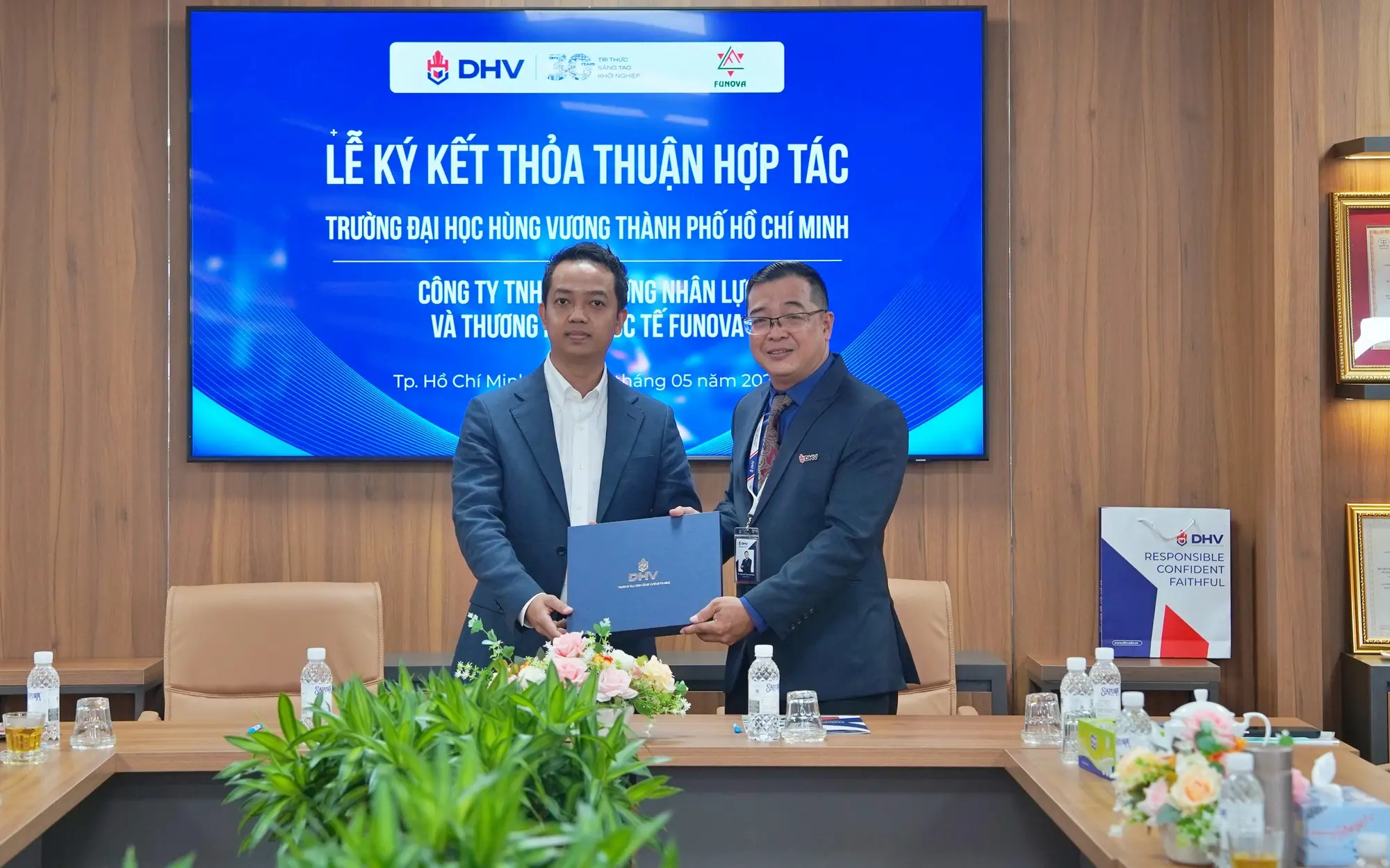 DHV - Trường Đại Học Hùng Vương TPHCM