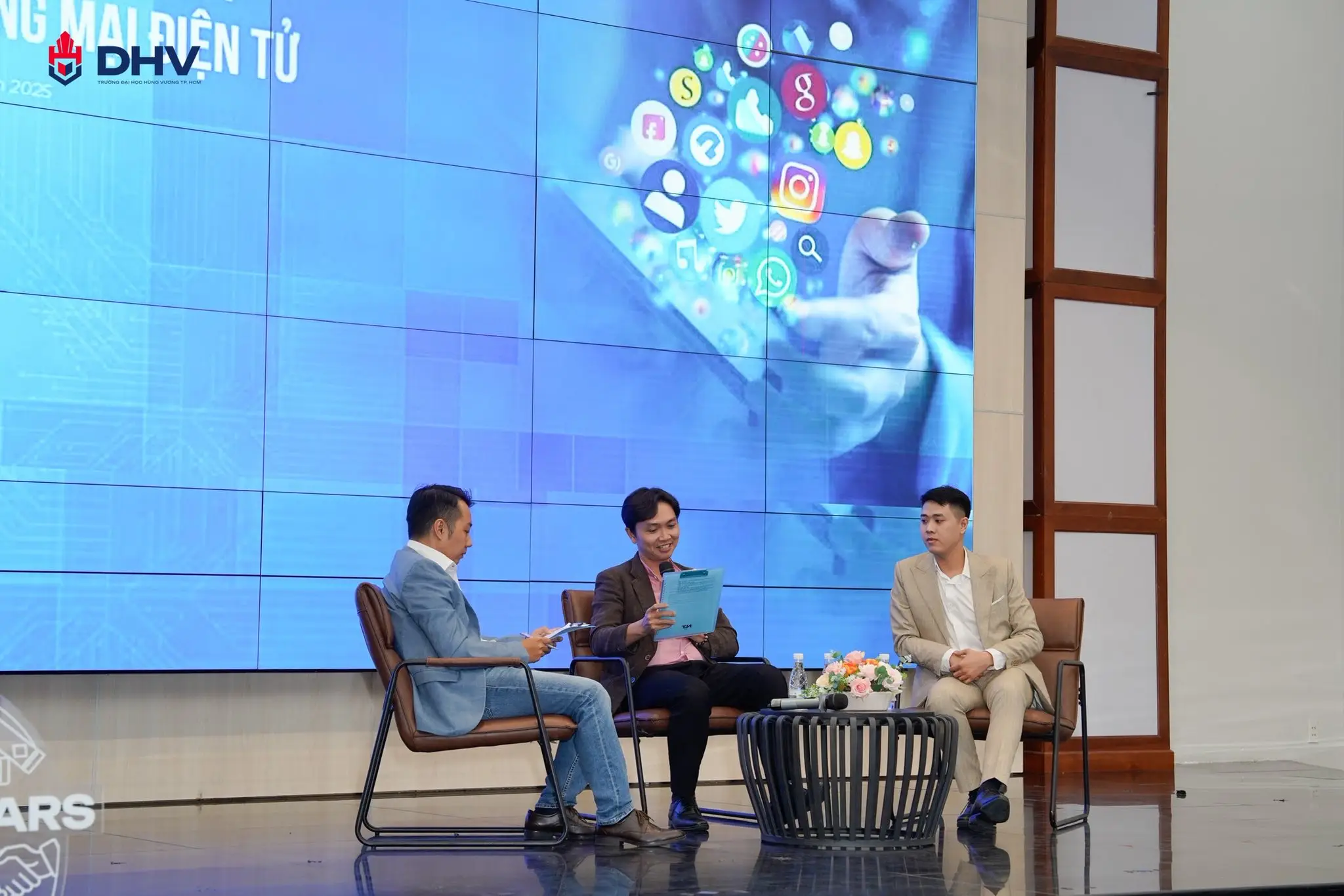 DHV - Trường Đại Học Hùng Vương TPHCM