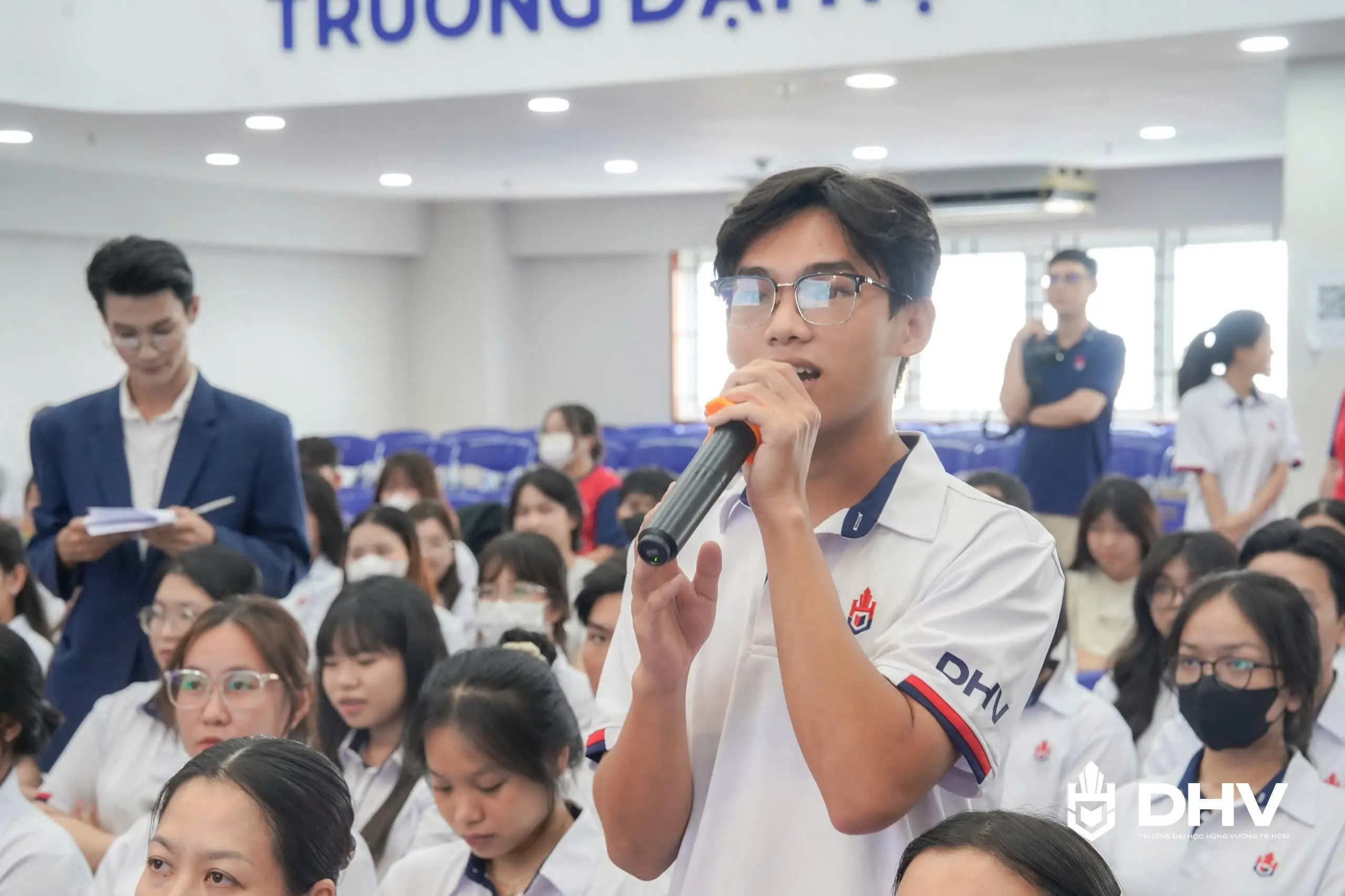 DHV - Trường Đại Học Hùng Vương TPHCM