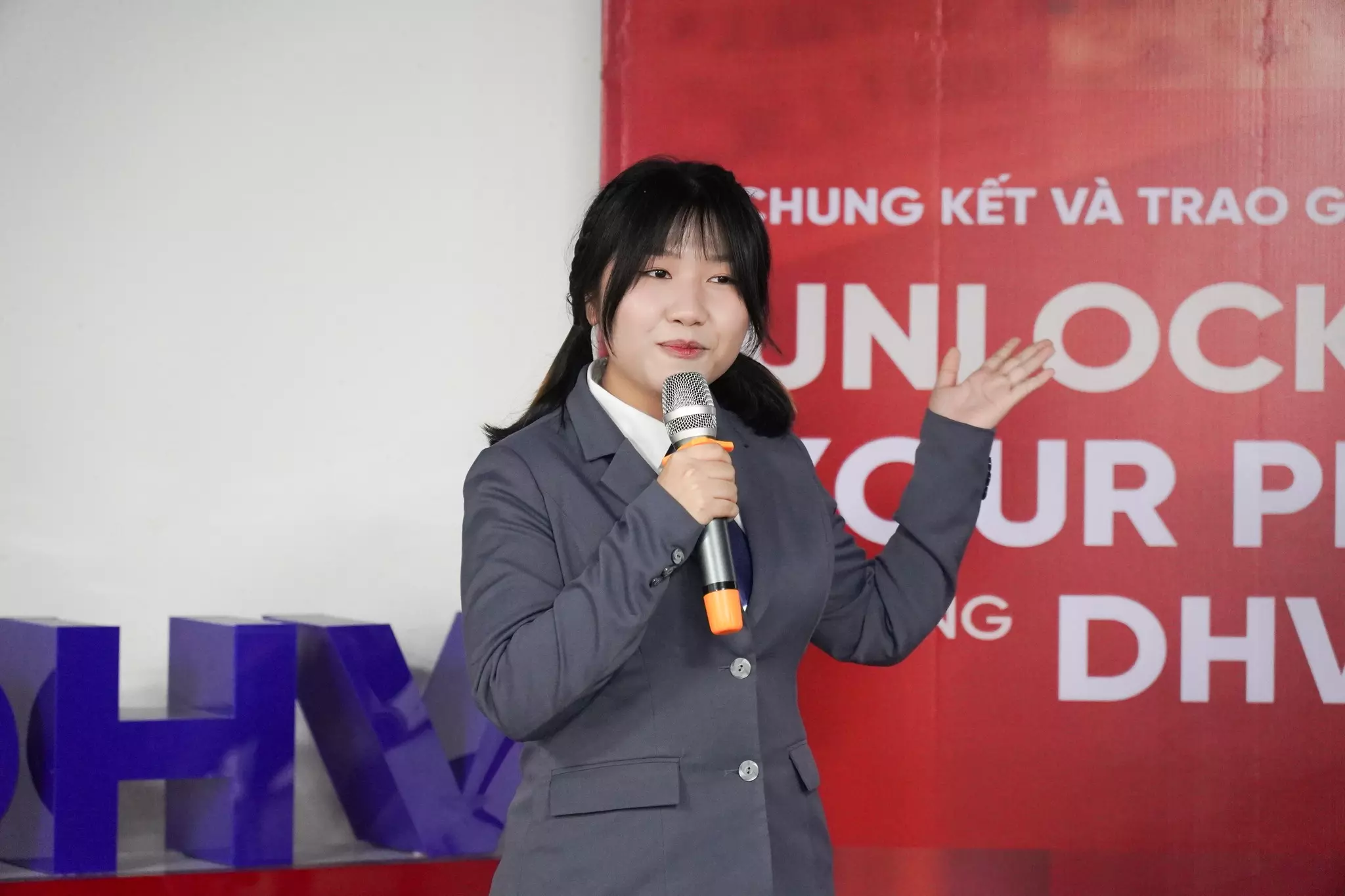 DHV - Trường Đại Học Hùng Vương TPHCM