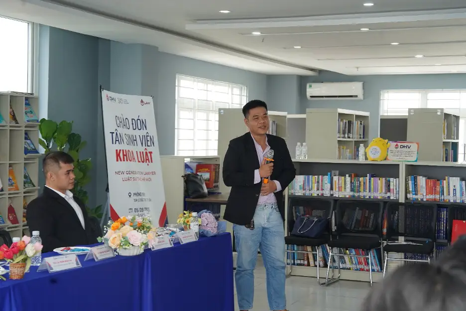 DHV - Trường Đại Học Hùng Vương TPHCM