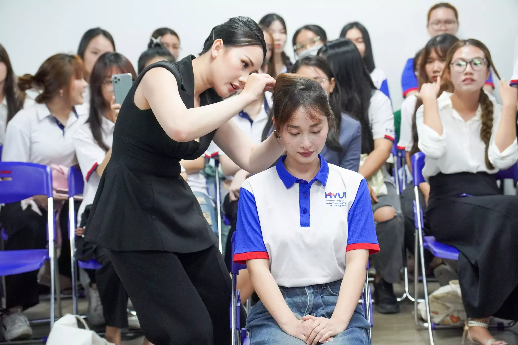 DHV - Trường Đại Học Hùng Vương TPHCM