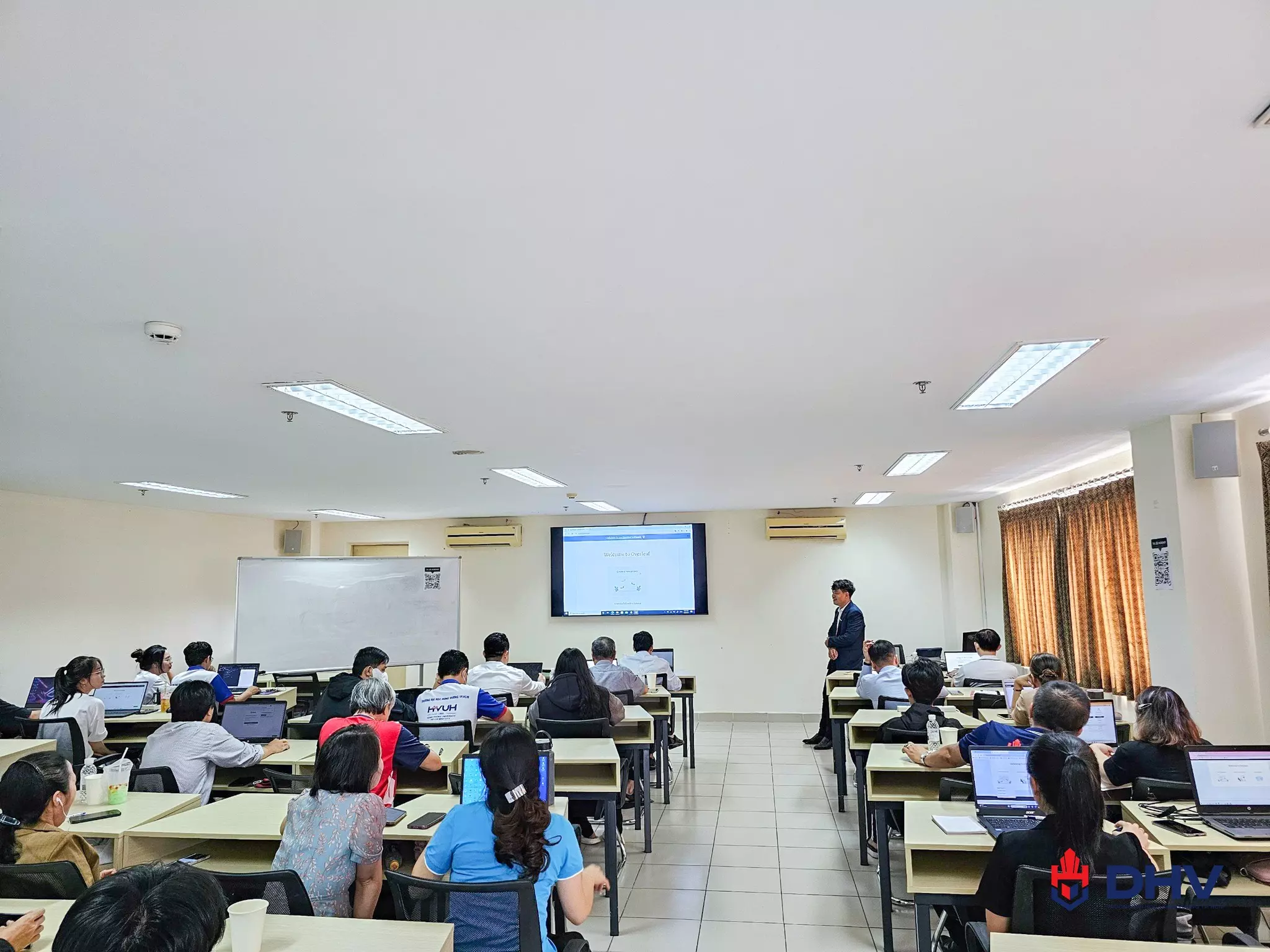 DHV - Trường Đại Học Hùng Vương TPHCM