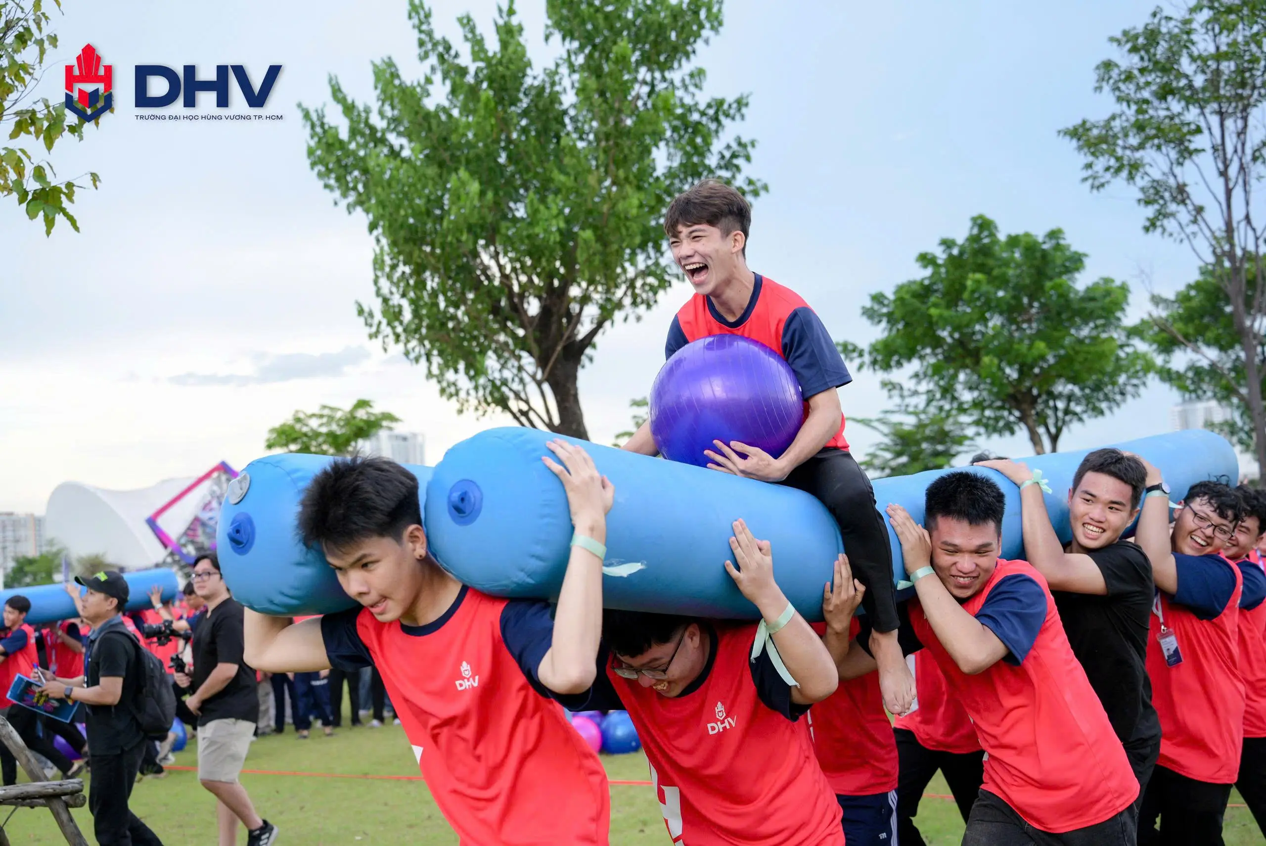 DHV - Trường Đại Học Hùng Vương TPHCM