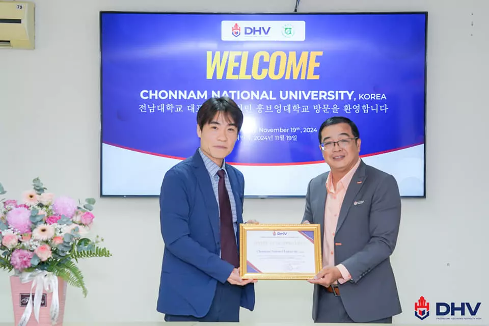 DHV - Trường Đại Học Hùng Vương TPHCM