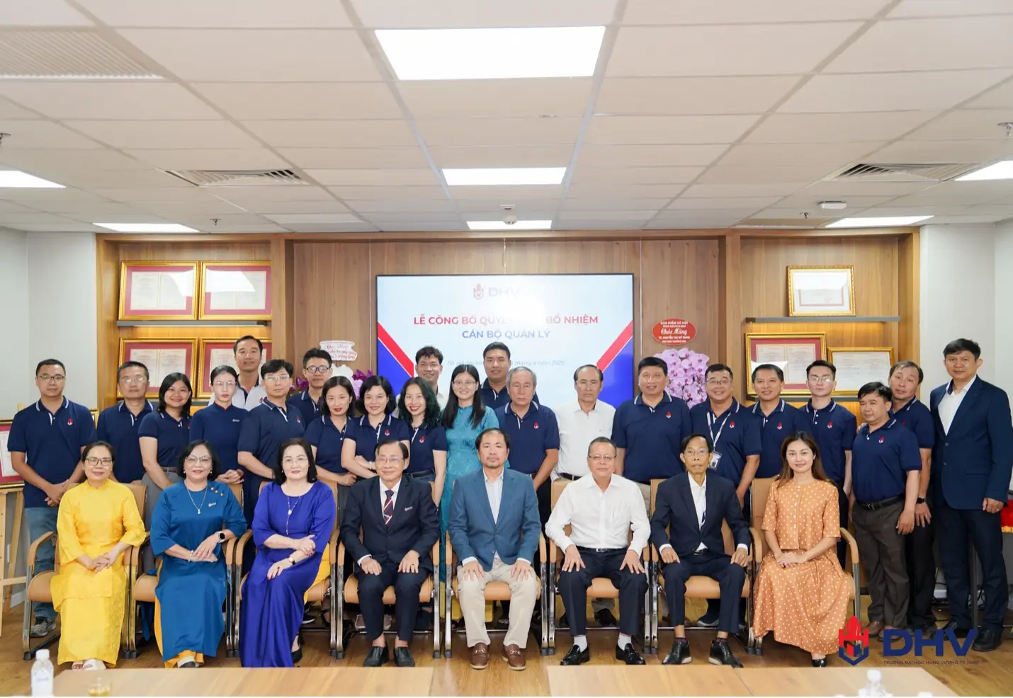 Với sự bổ nhiệm các nhân sự chủ chốt, DHV đã sẵn sàng khởi động chặng hành trình mới hướng tới kỷ niệm 30 năm ngày Thành lập Trường.