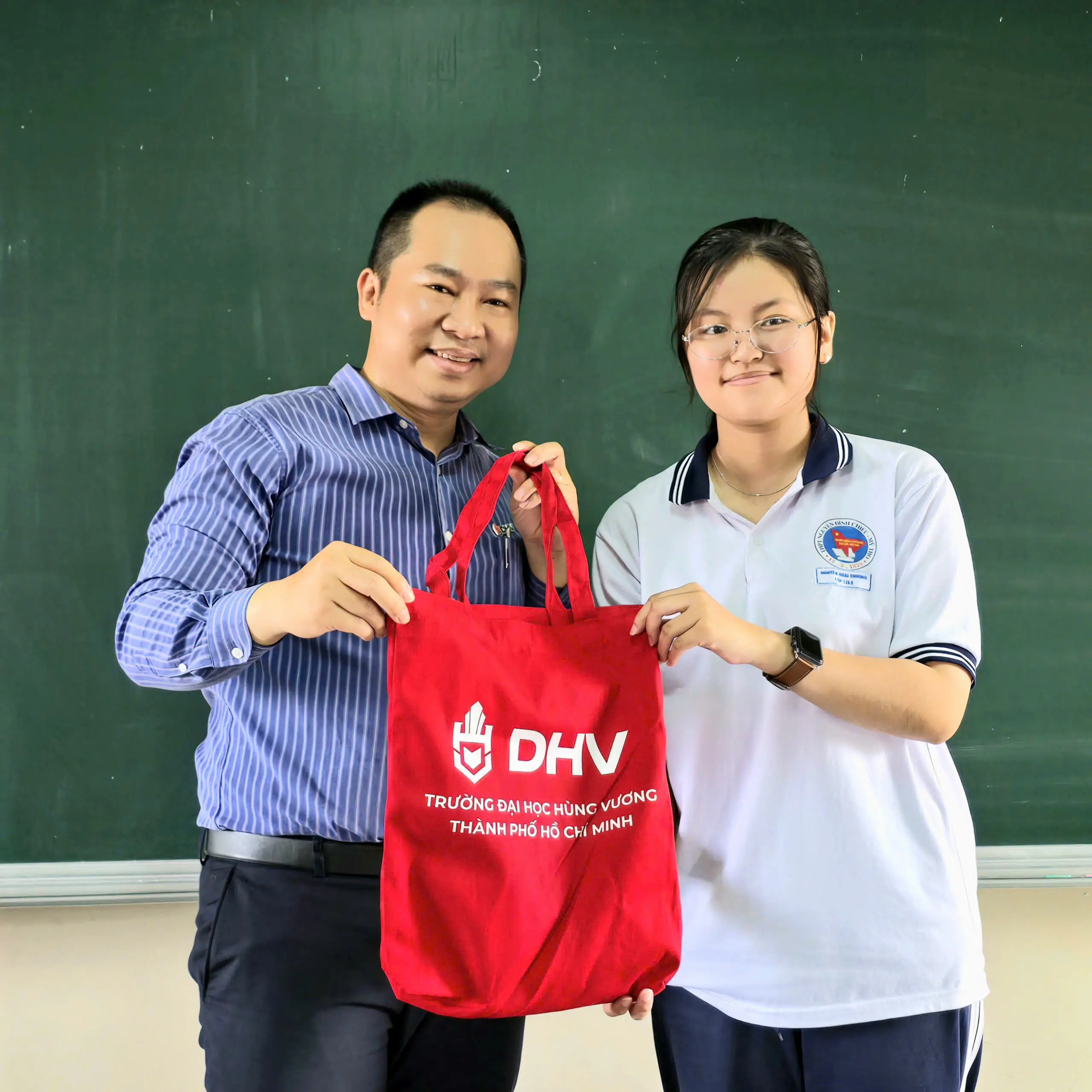 DHV - Trường Đại Học Hùng Vương TPHCM