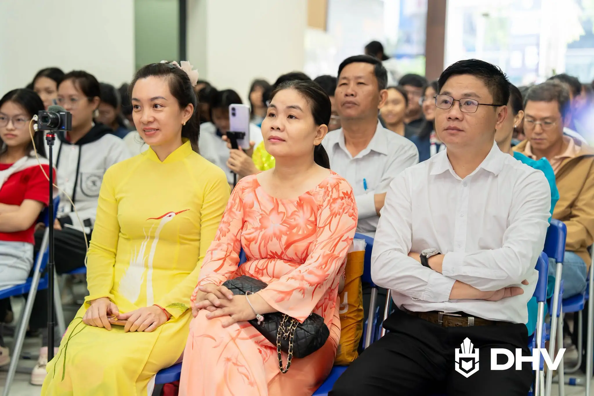 DHV - Trường Đại Học Hùng Vương TPHCM