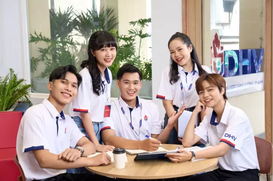 Nhiều chương trình học bổng hấp dẫn cho sinh viên
