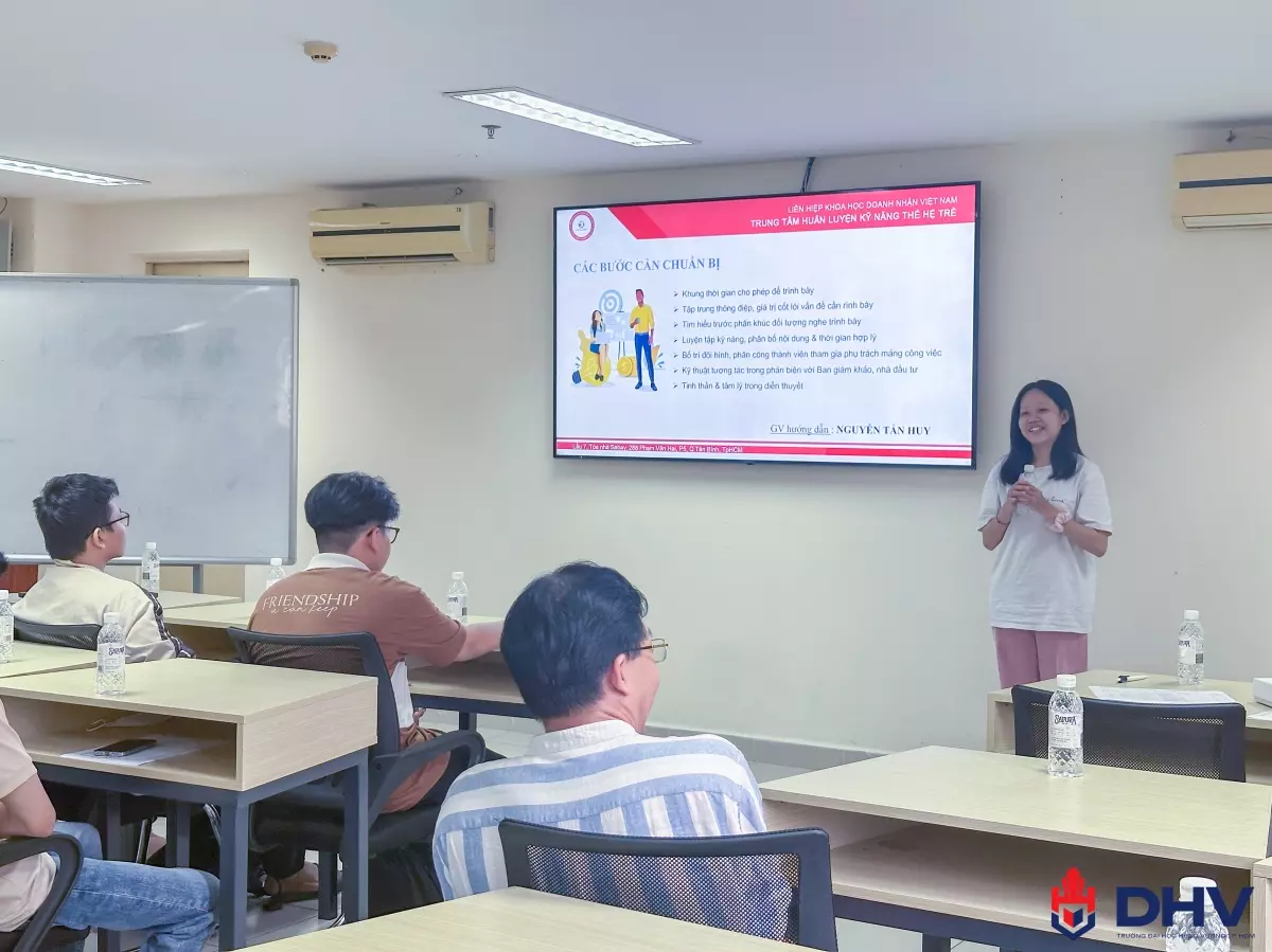 DHV - Trường Đại Học Hùng Vương TPHCM