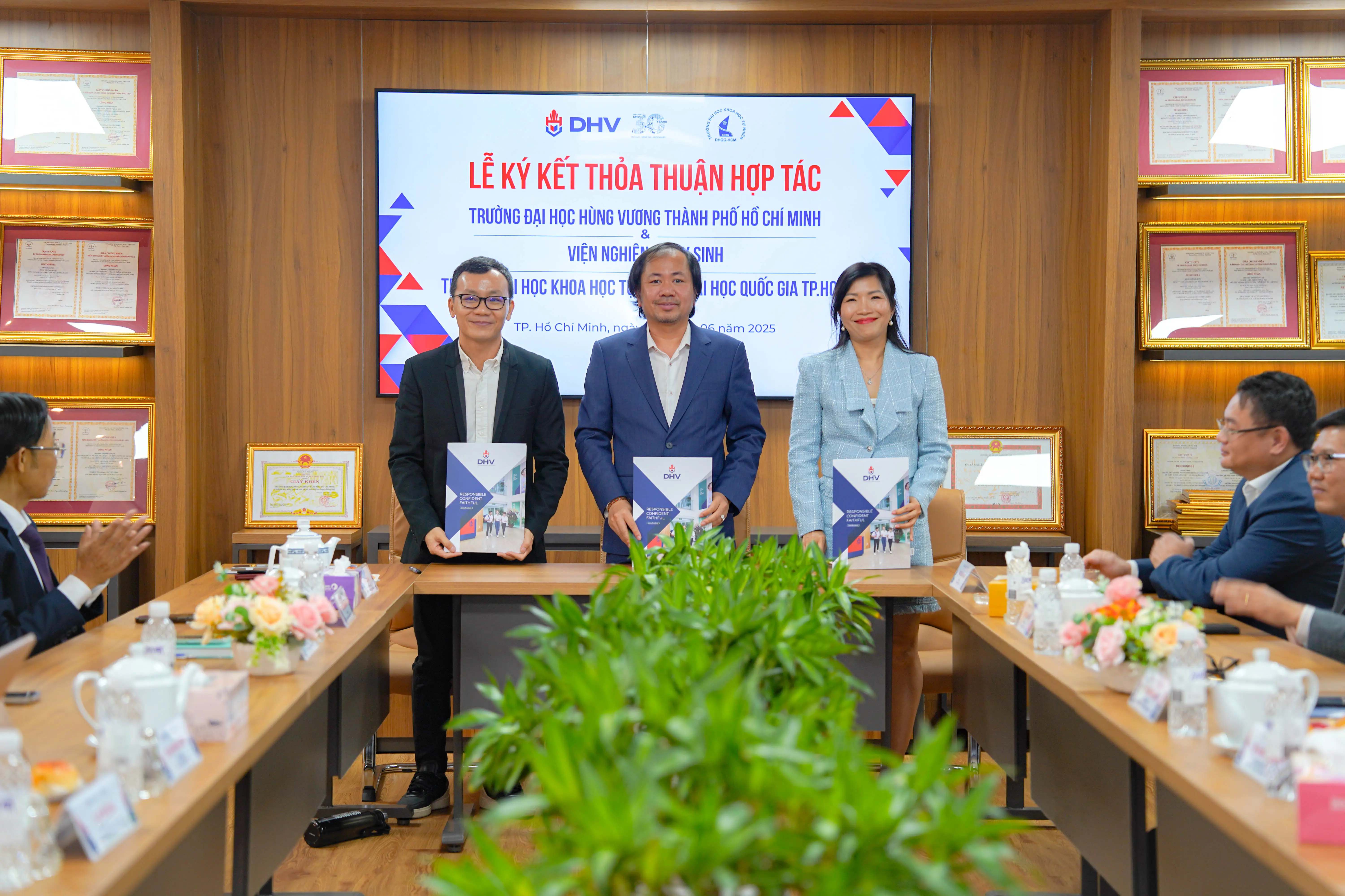 DHV - Trường Đại Học Hùng Vương TPHCM