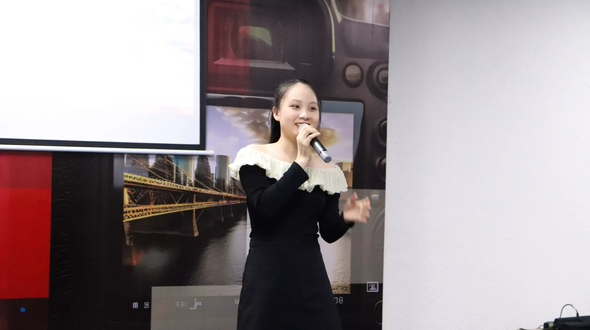 DHV - Trường Đại Học Hùng Vương TPHCM