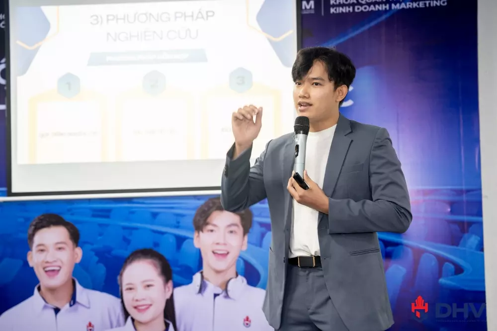DHV - Trường Đại Học Hùng Vương TPHCM