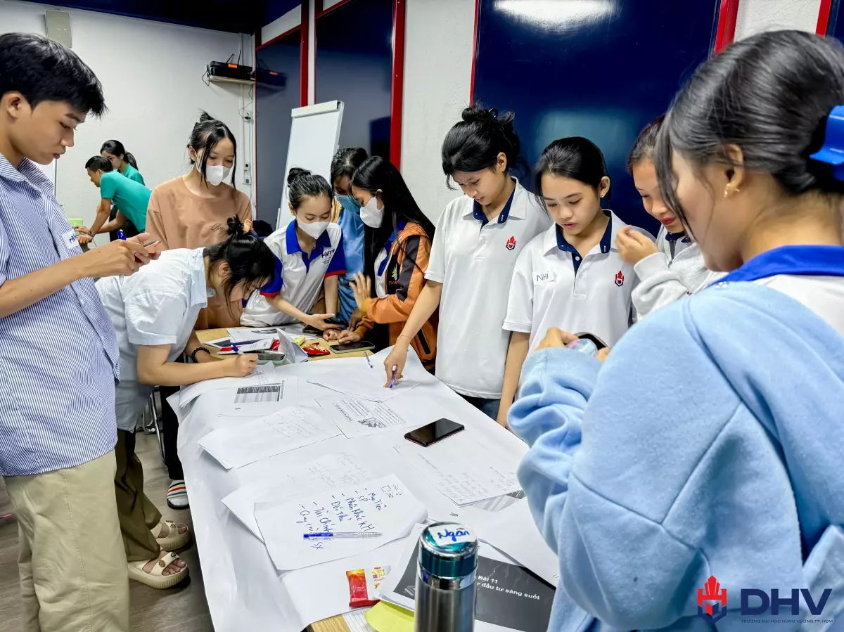 DHV - Trường Đại Học Hùng Vương TPHCM