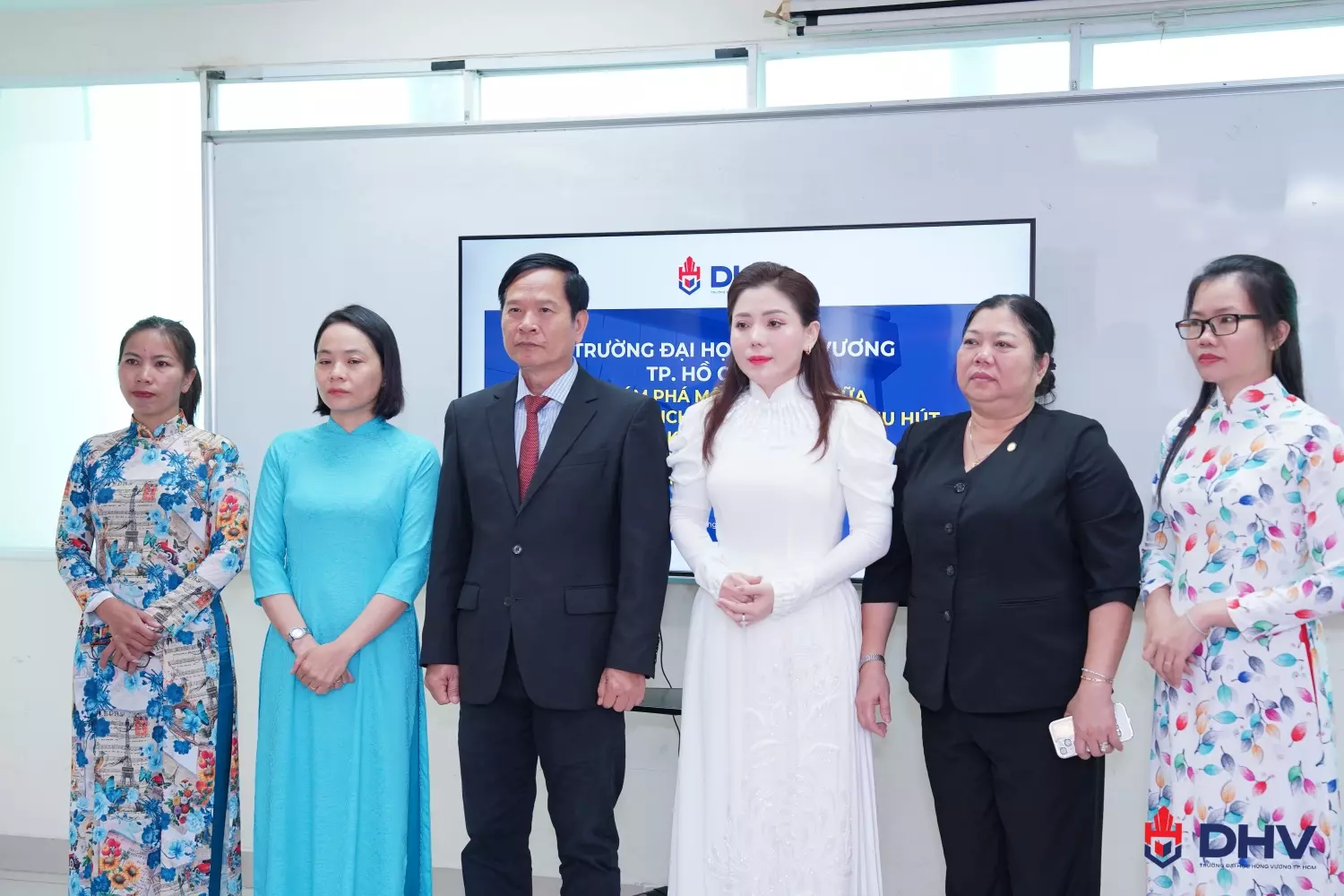 DHV - Trường Đại Học Hùng Vương TPHCM