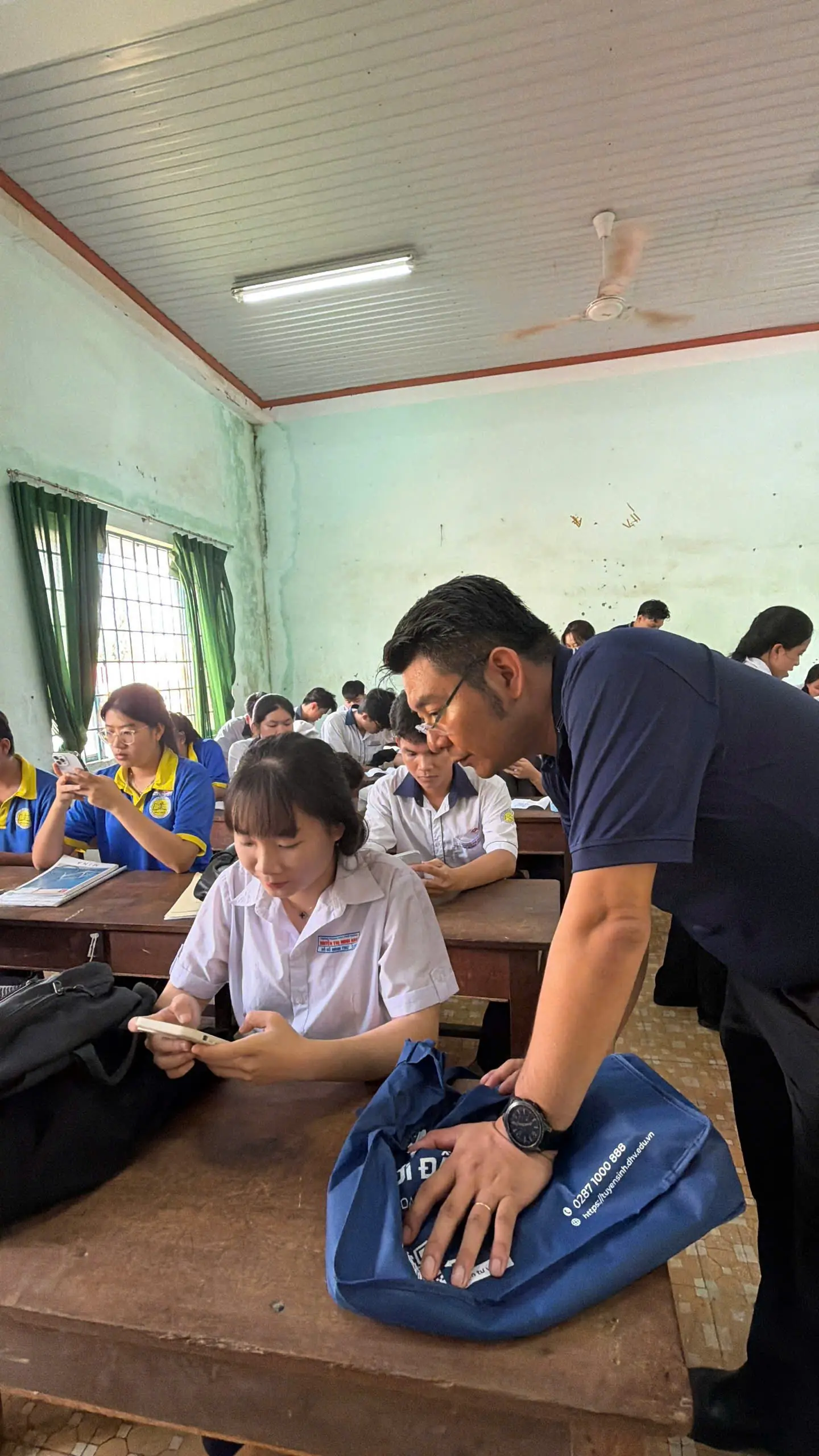 DHV - Trường Đại Học Hùng Vương TPHCM