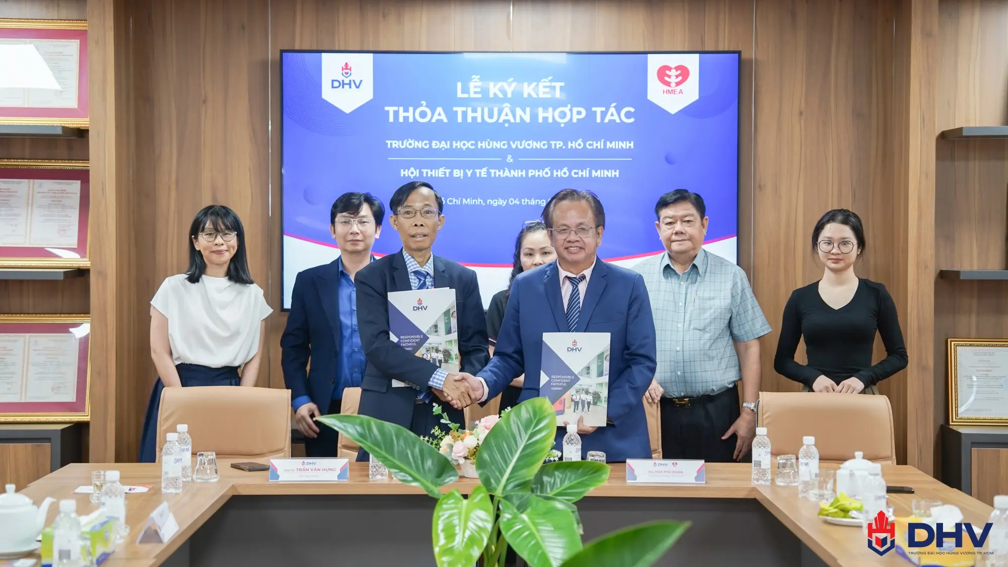 DHV và Hội Thiết bị Y tế TP.HCM sẽ tập trung vào hỗ trợ đào tạo, thực hành, hợp tác nghiên cứu tác nghiên cứu và phát triển trong lĩnh vực thiết bị y tế