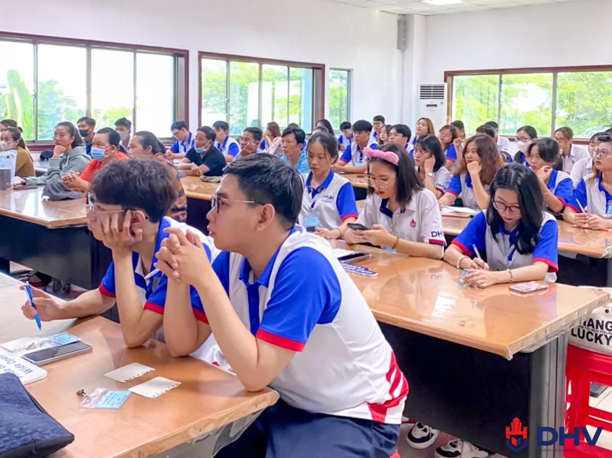 DHV - Trường Đại Học Hùng Vương TPHCM