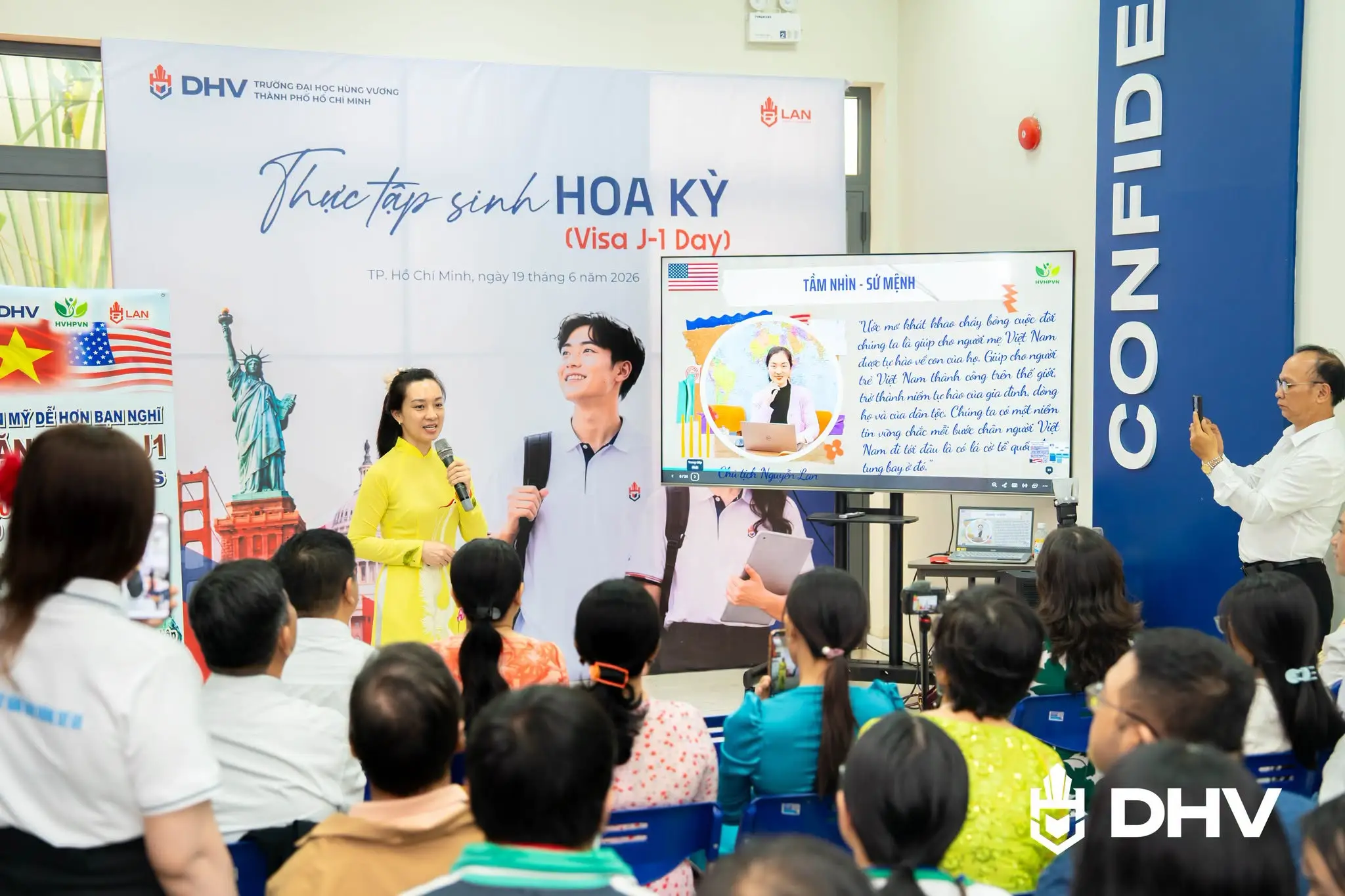 DHV - Trường Đại Học Hùng Vương TPHCM