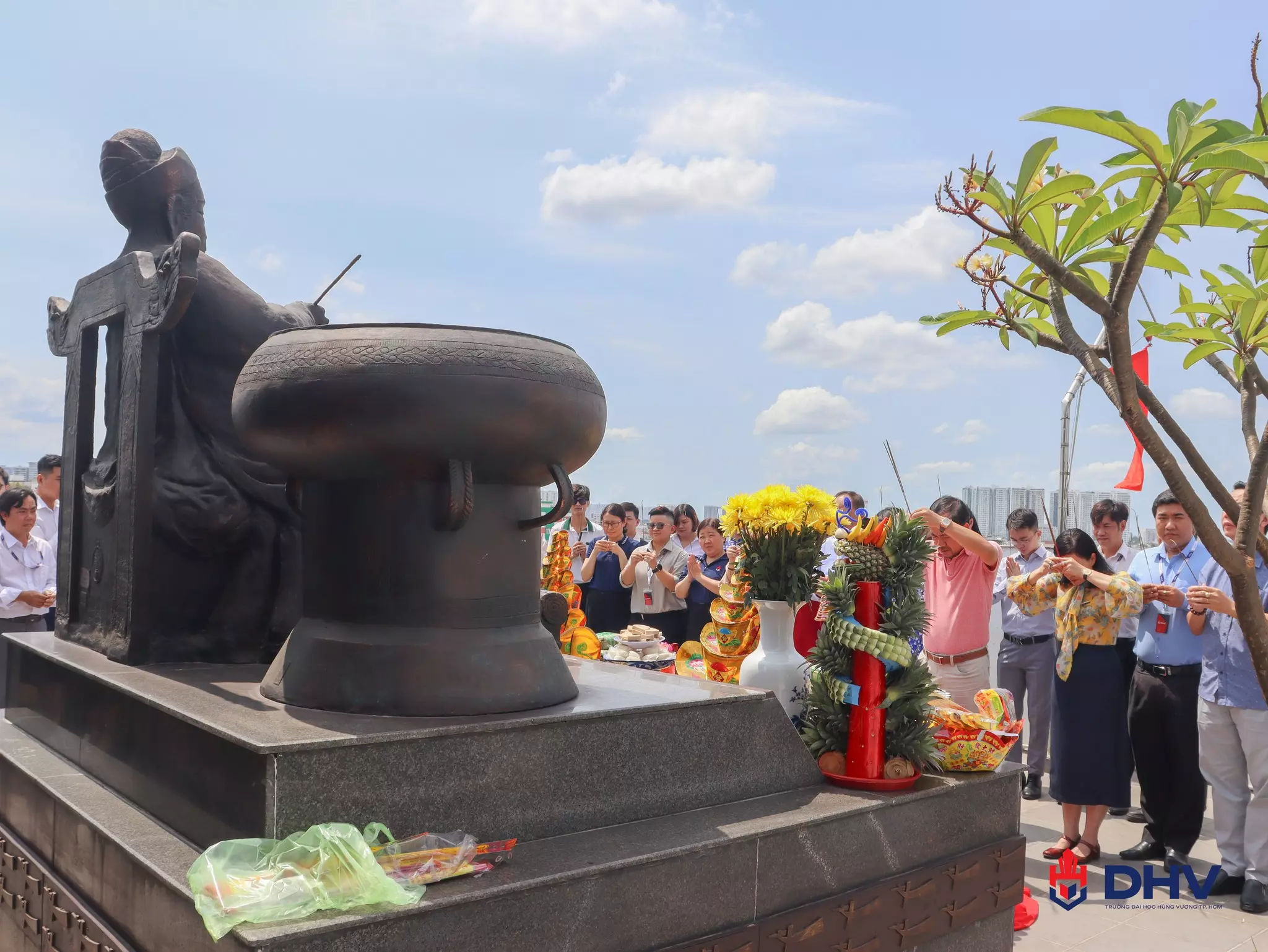DHV - Trường Đại Học Hùng Vương TPHCM
