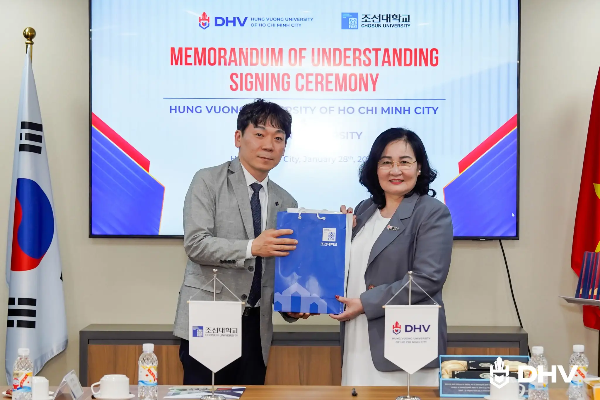 DHV - Trường Đại Học Hùng Vương TPHCM