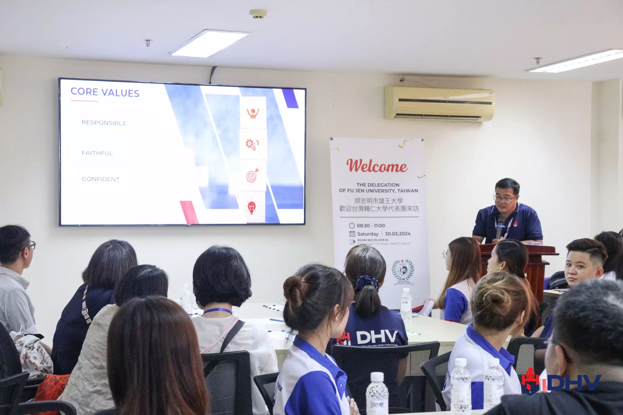DHV - Trường Đại Học Hùng Vương TPHCM