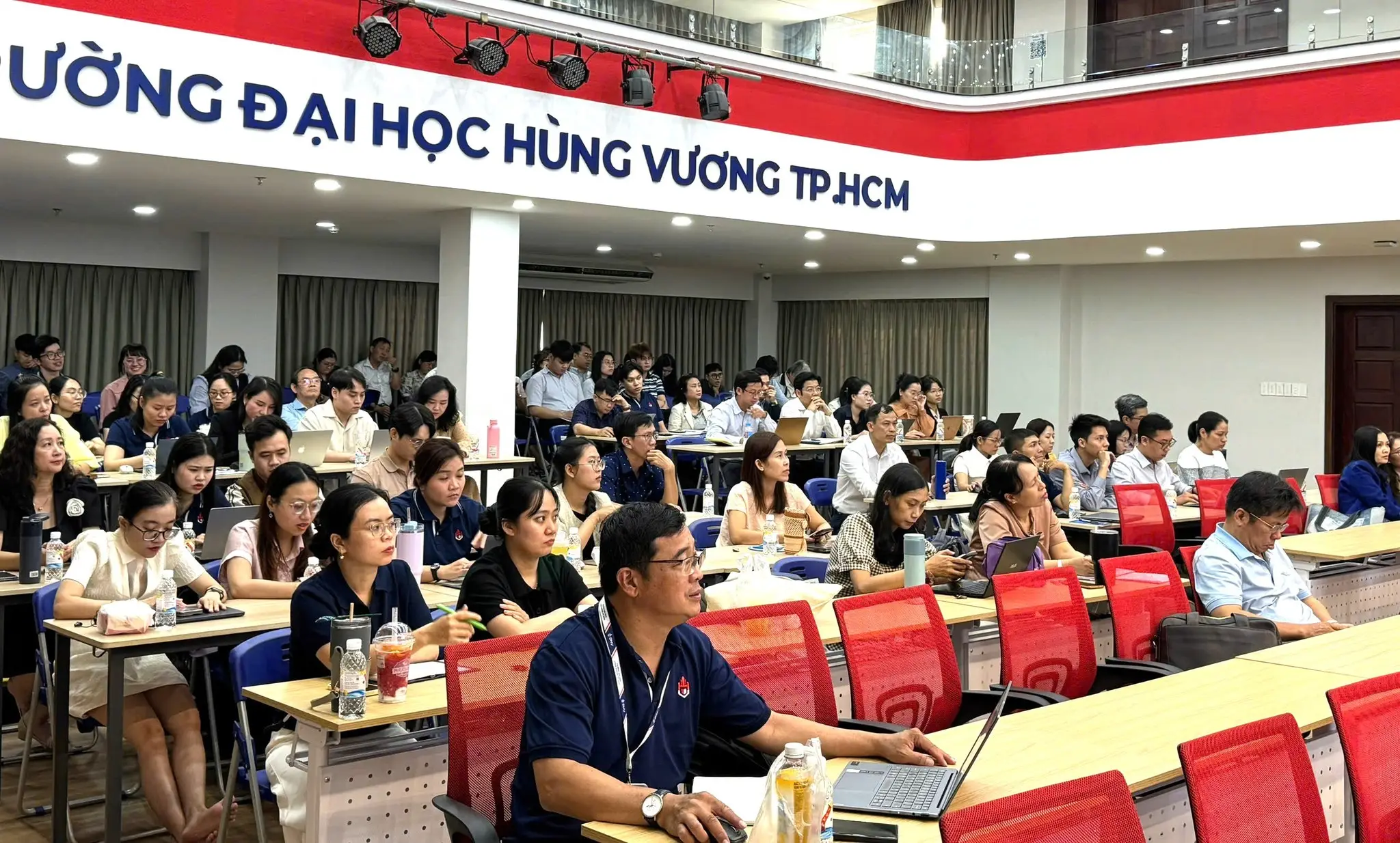 DHV - Trường Đại Học Hùng Vương TPHCM