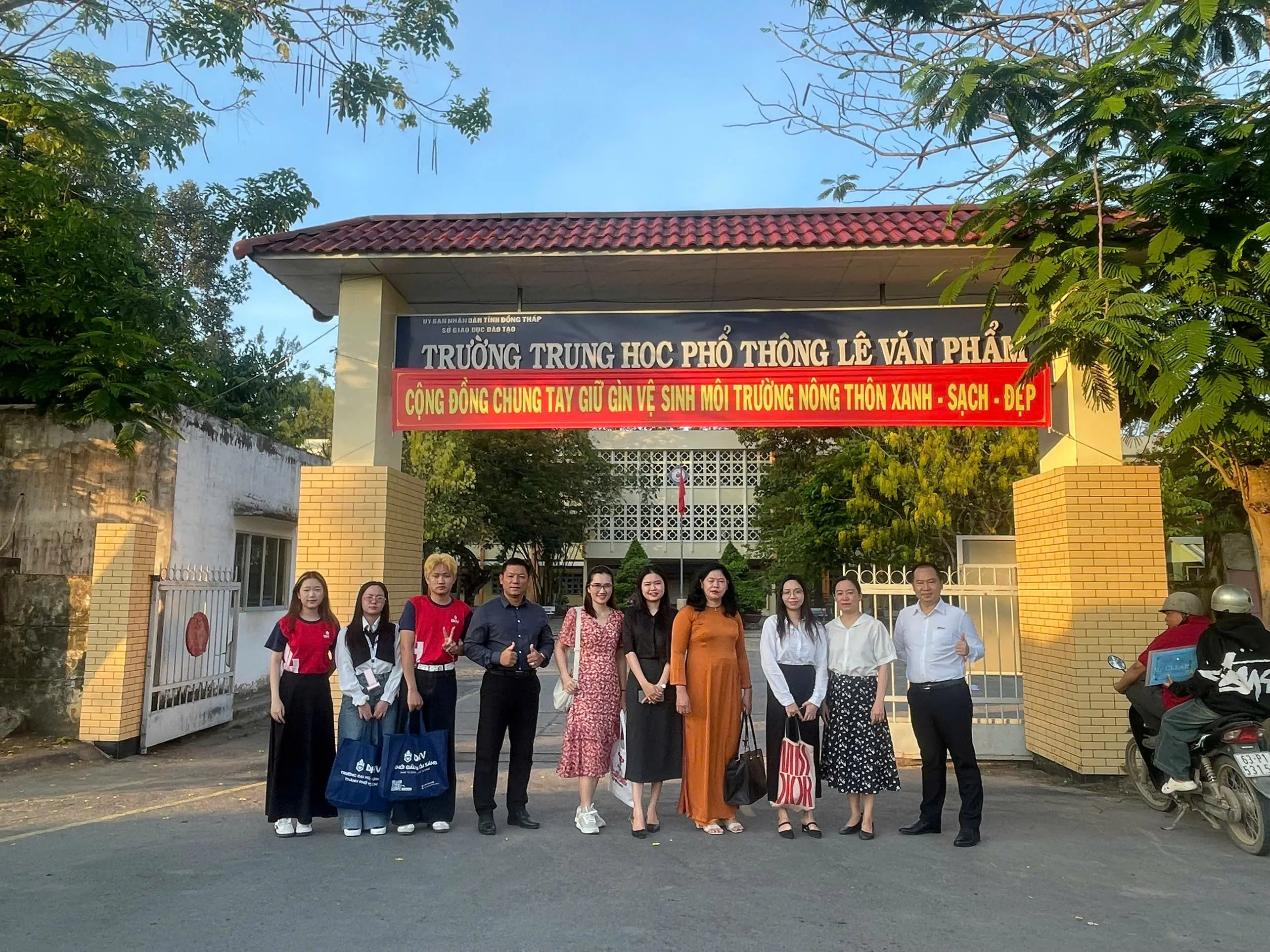 DHV - Trường Đại Học Hùng Vương TPHCM