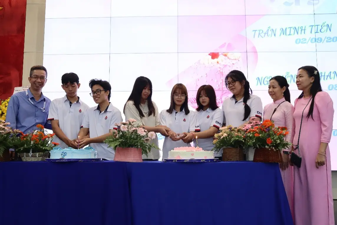 DHV - Trường Đại Học Hùng Vương TPHCM