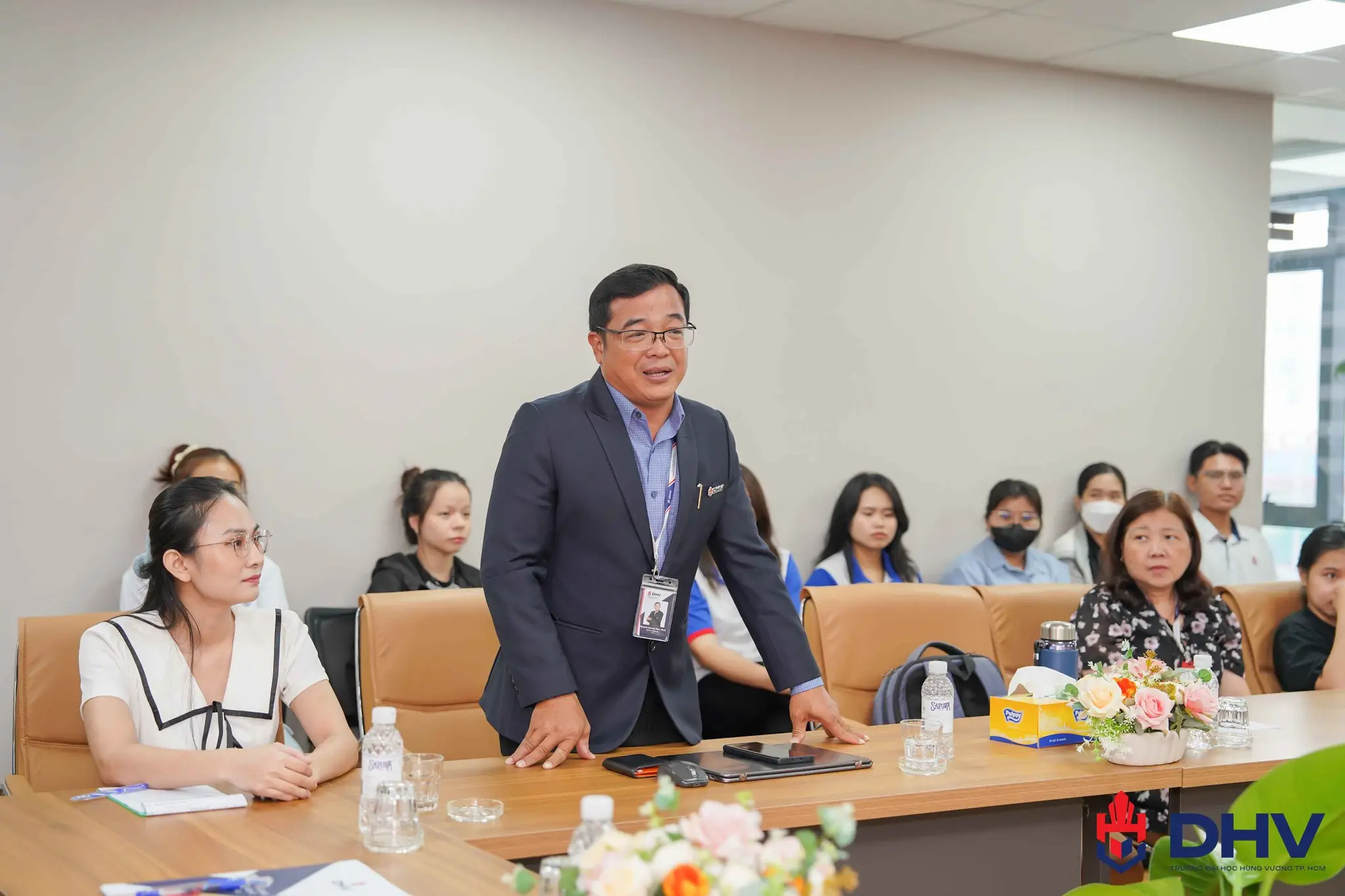 DHV - Trường Đại Học Hùng Vương TPHCM