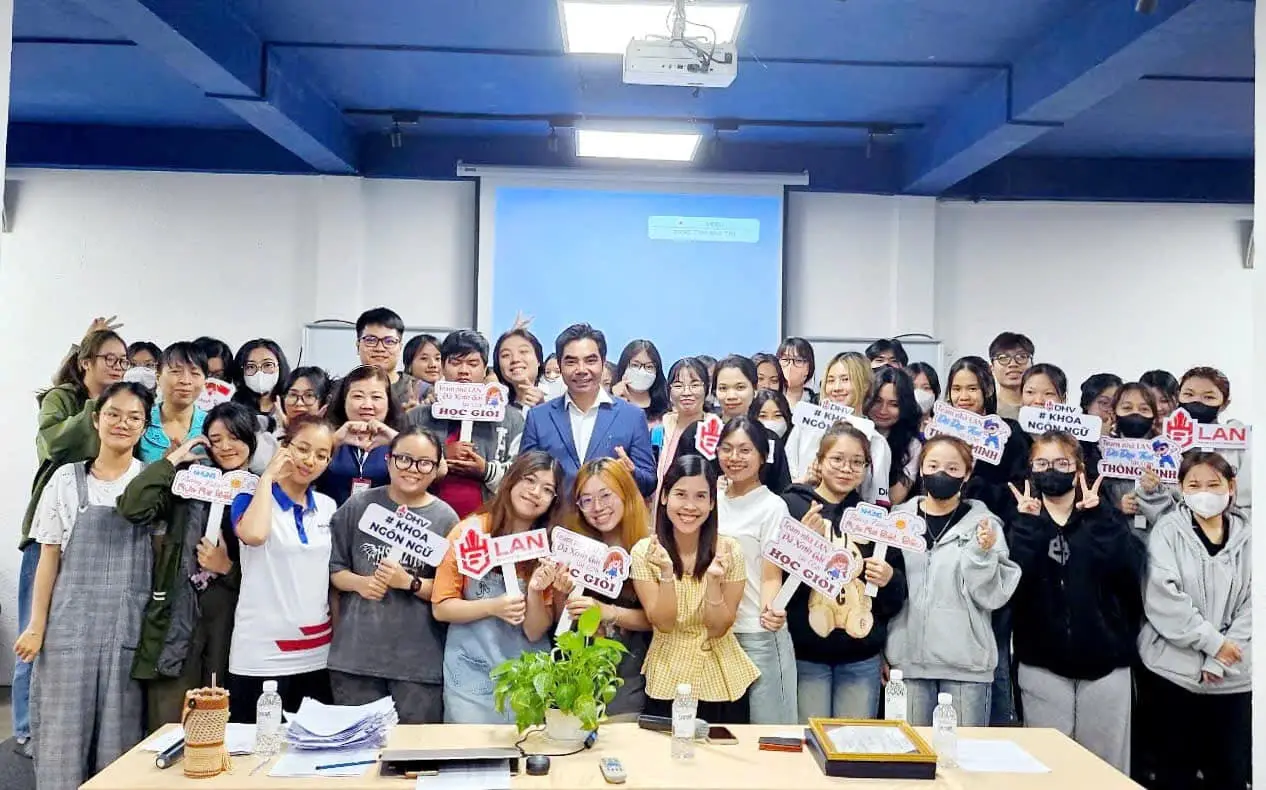 DHV - Trường Đại Học Hùng Vương TPHCM