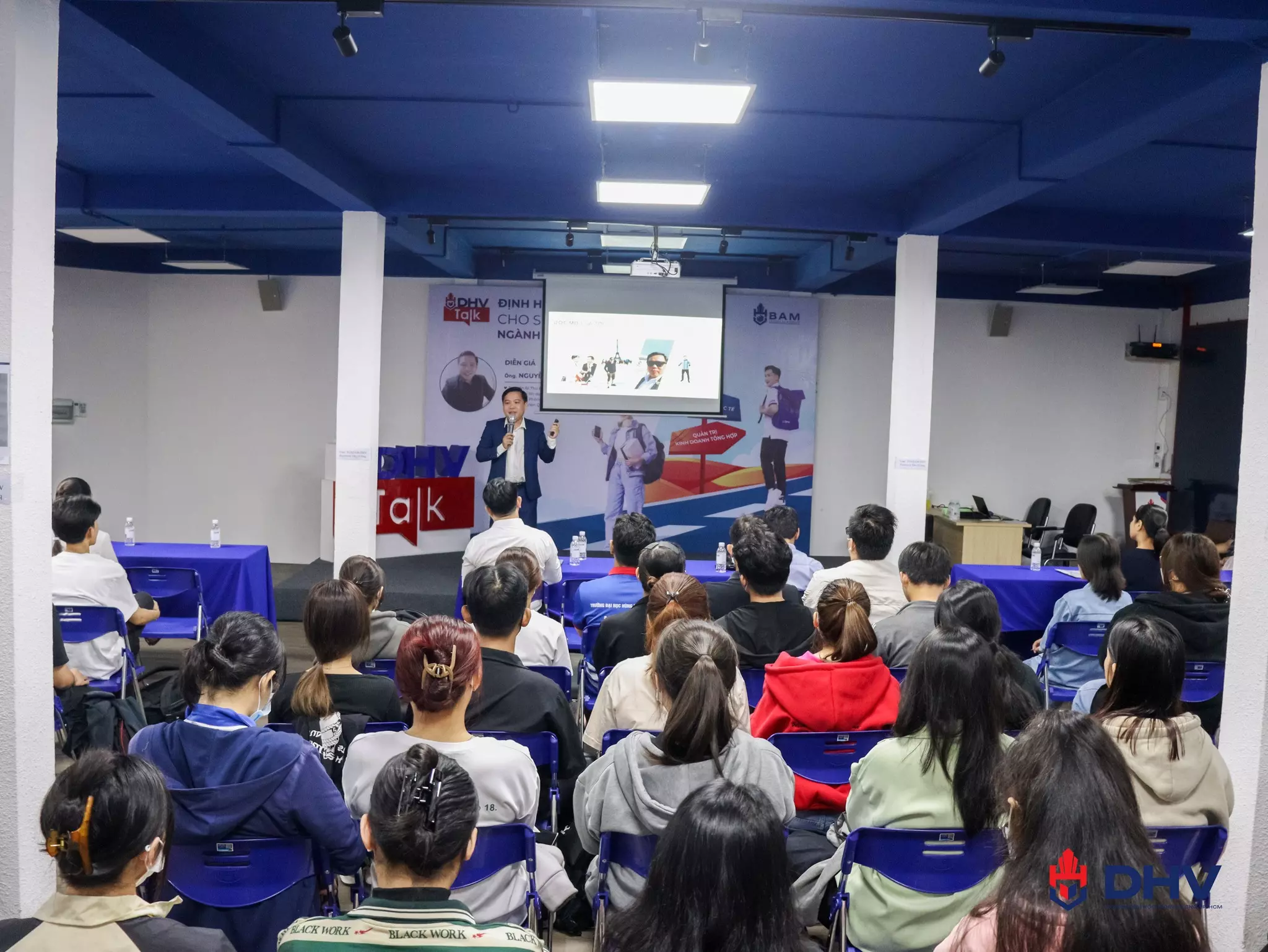 DHV - Trường Đại Học Hùng Vương TPHCM